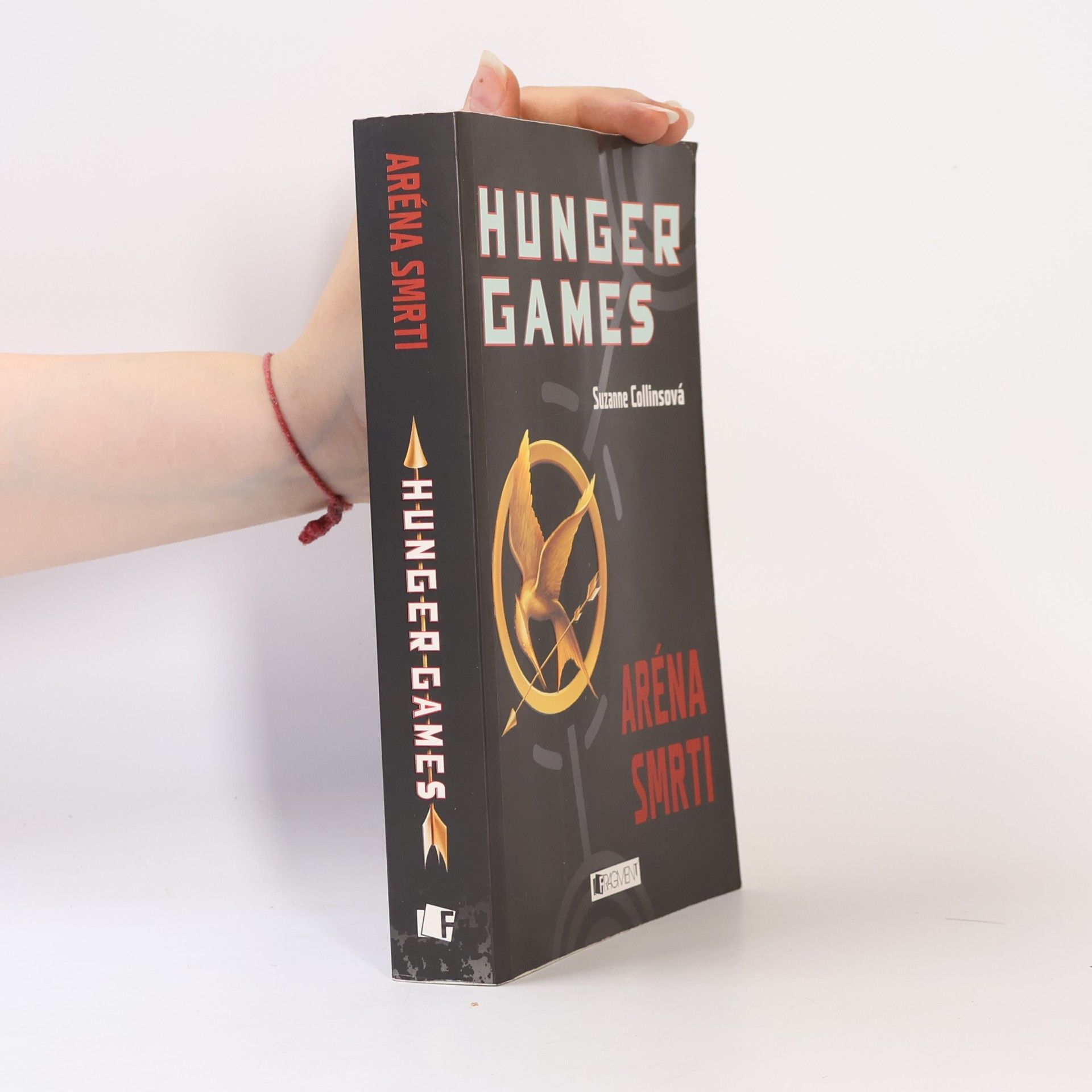 Suzanne Collins Hunger Games. Aréna smrti