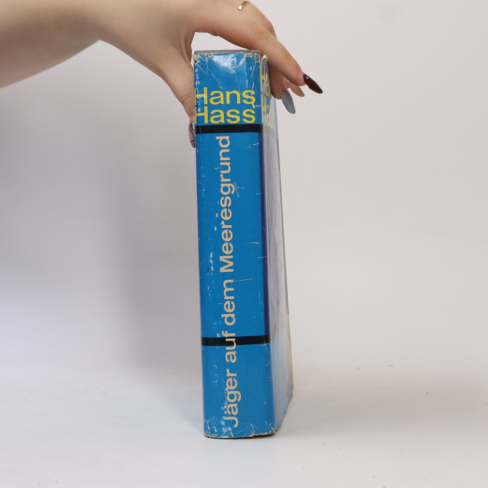 Hans Hass Jäger auf dem Meeresgrund