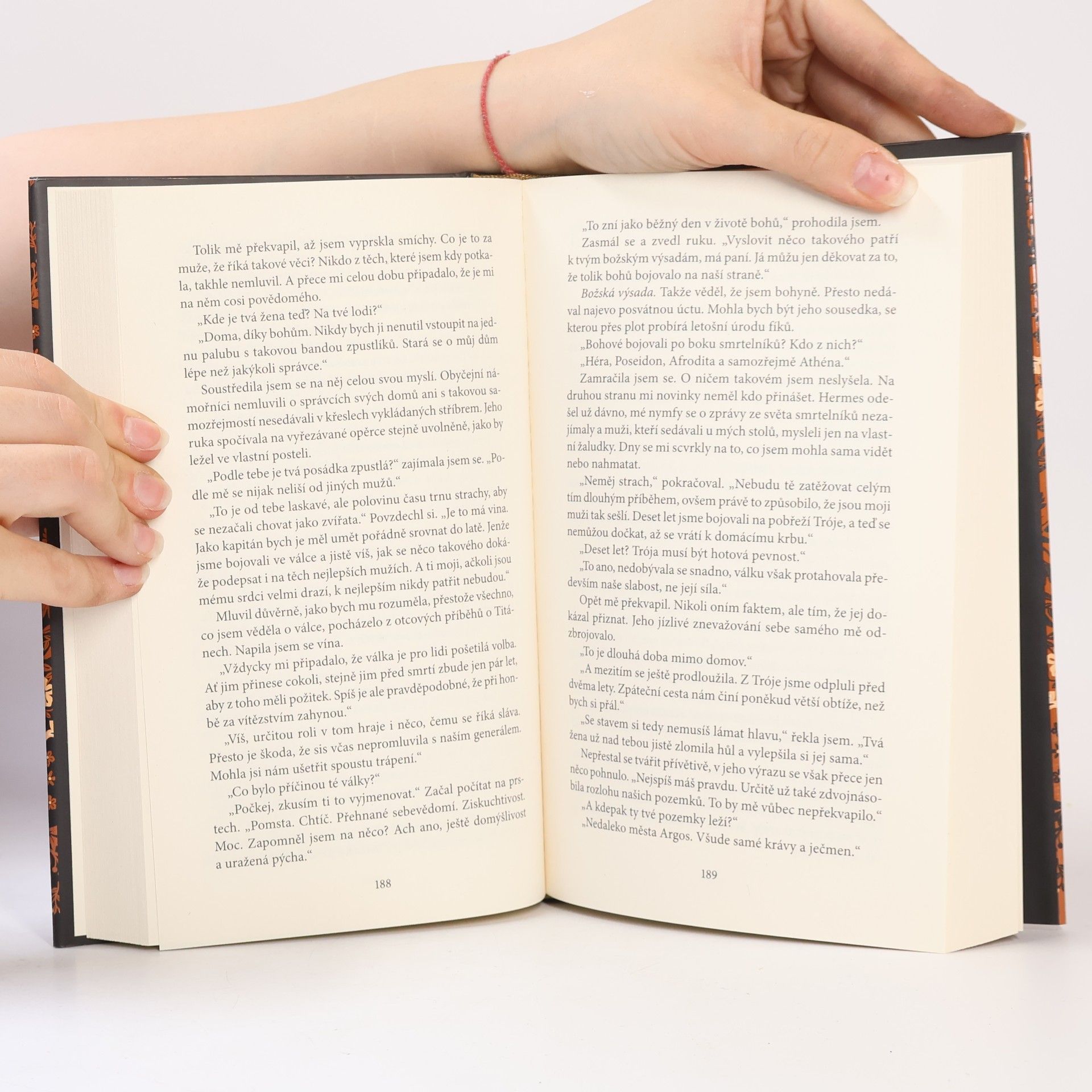 Madeline Miller Kirke. Achilleova píseň (box)