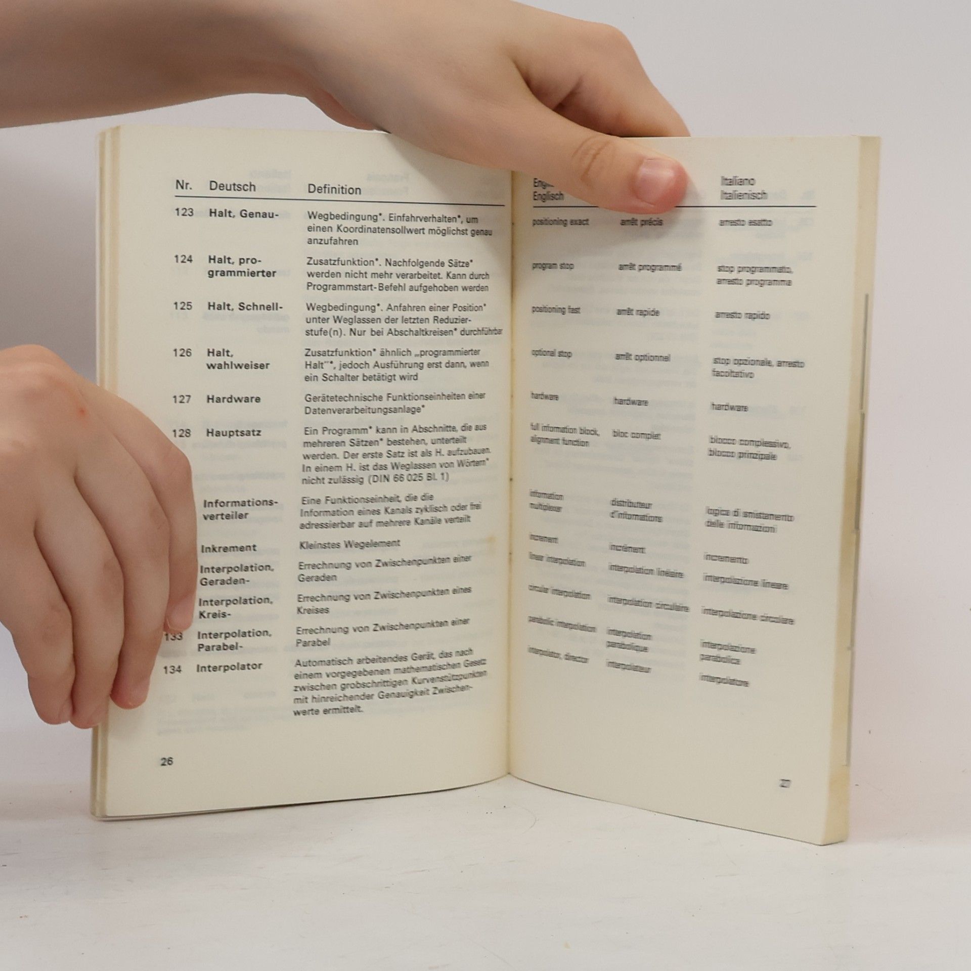 Various authors NC-Maschinen. Fachwörter und Definitionen