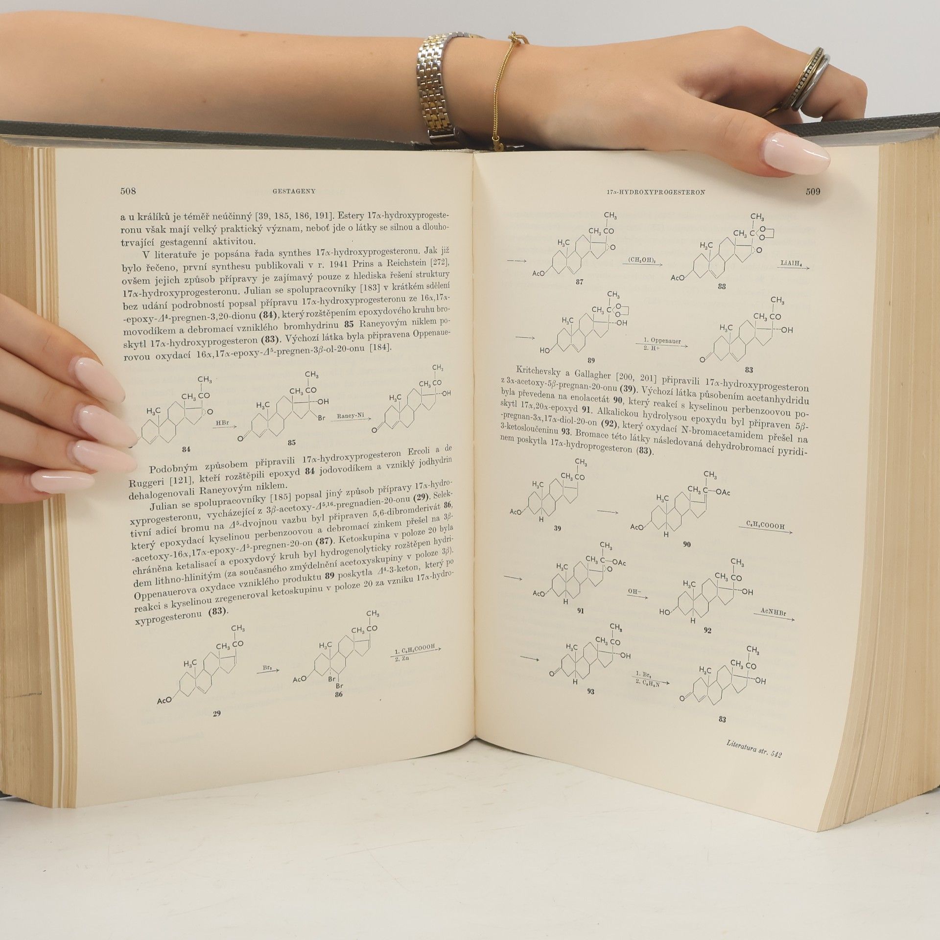 Various authors Chemie steroidních sloučenin