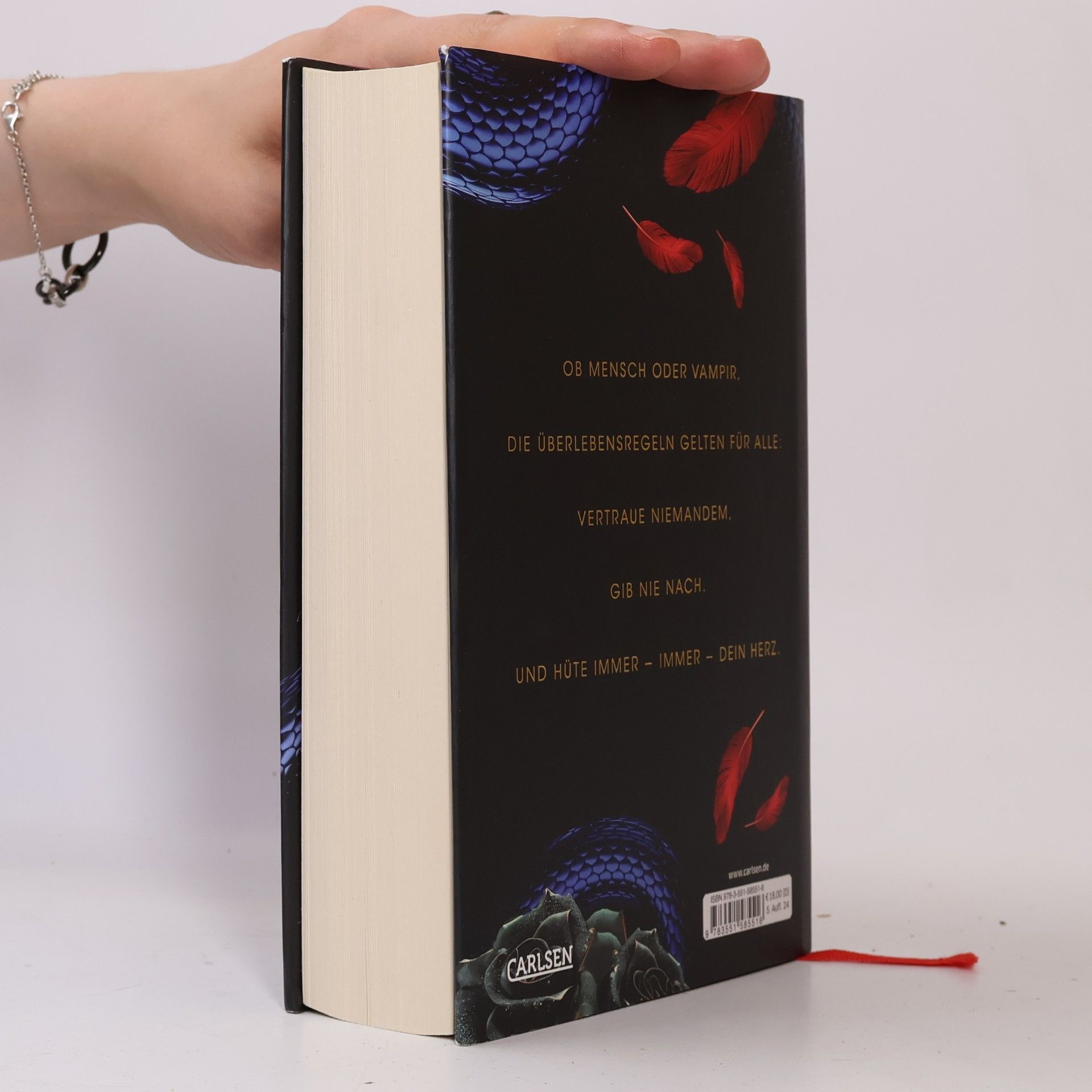 Carissa Broadbent The Serpent and The Wings of Night