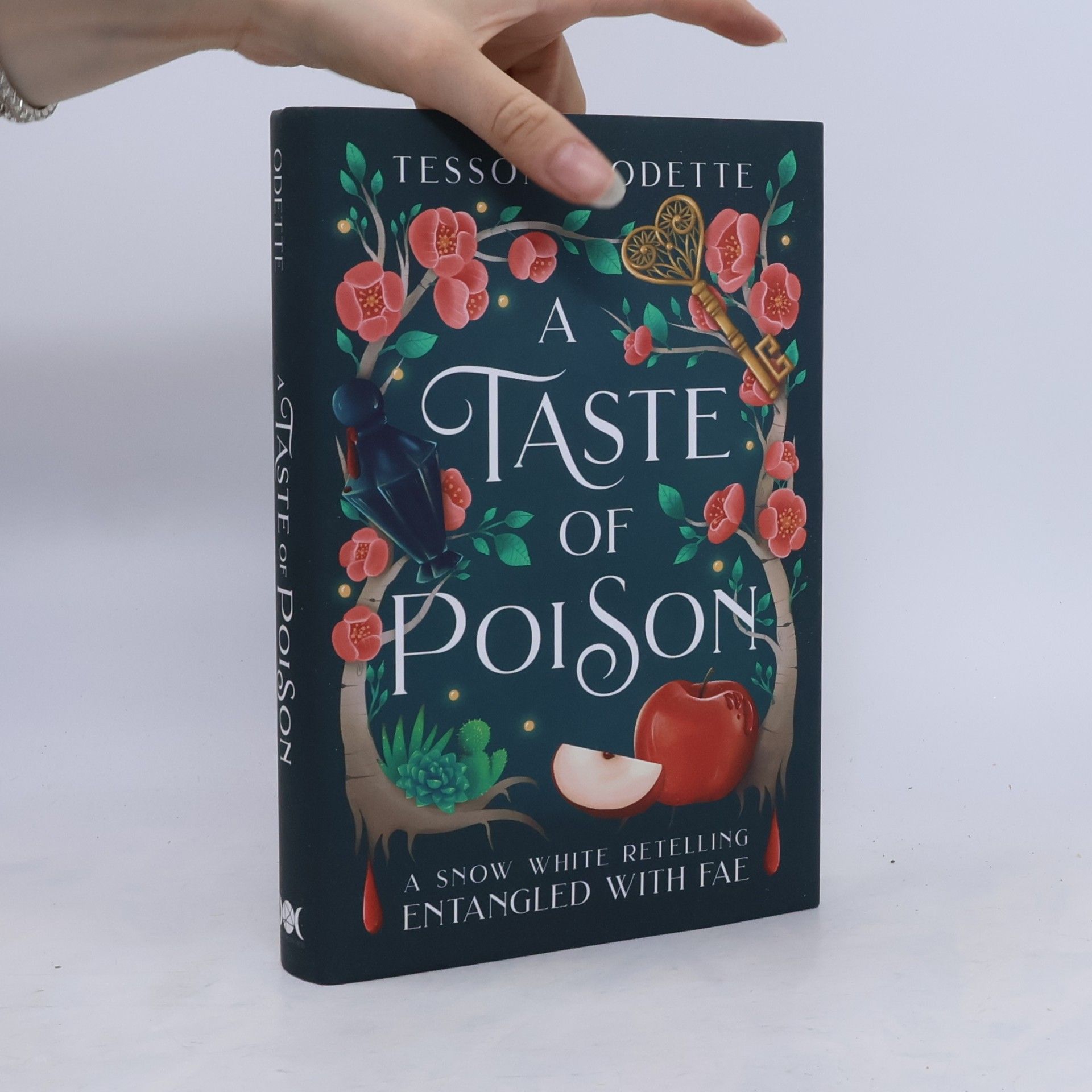 Tessonja Odette Entangled with Fae: A Taste of Poison