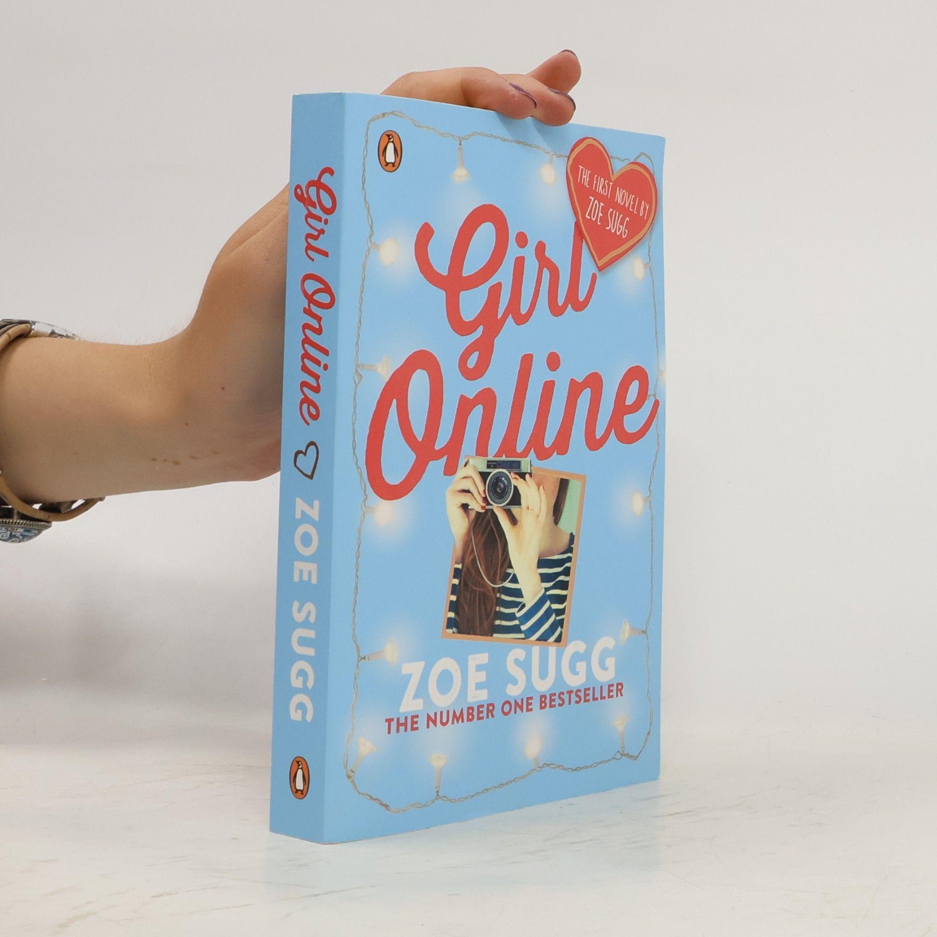 Zoe Sugg Girl online