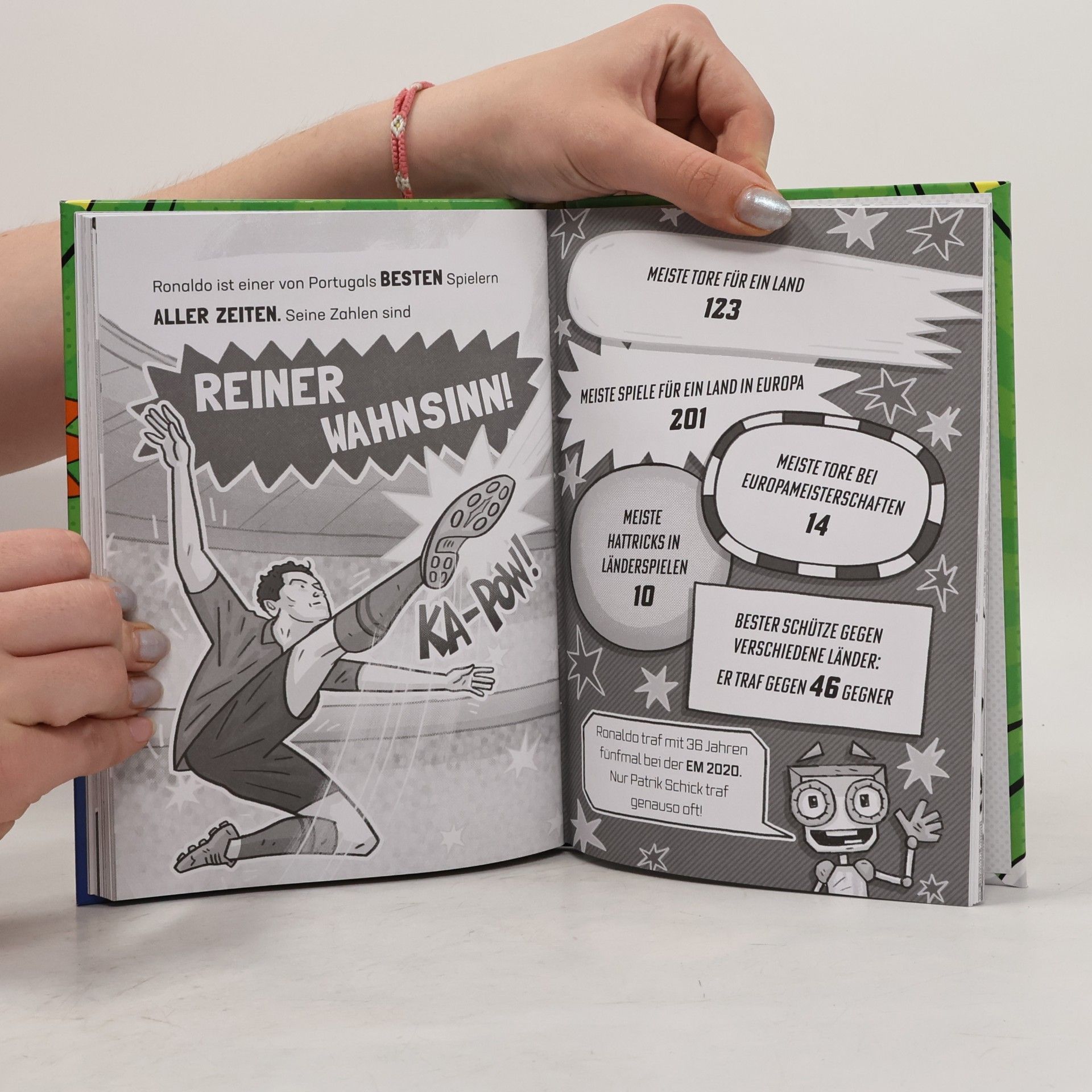 Simon Mugford Fußball-Stars - Alles über Ronaldo. Vom Fußball-Talent zum Megastar (Erstlesebuch ab 7 Jahren)