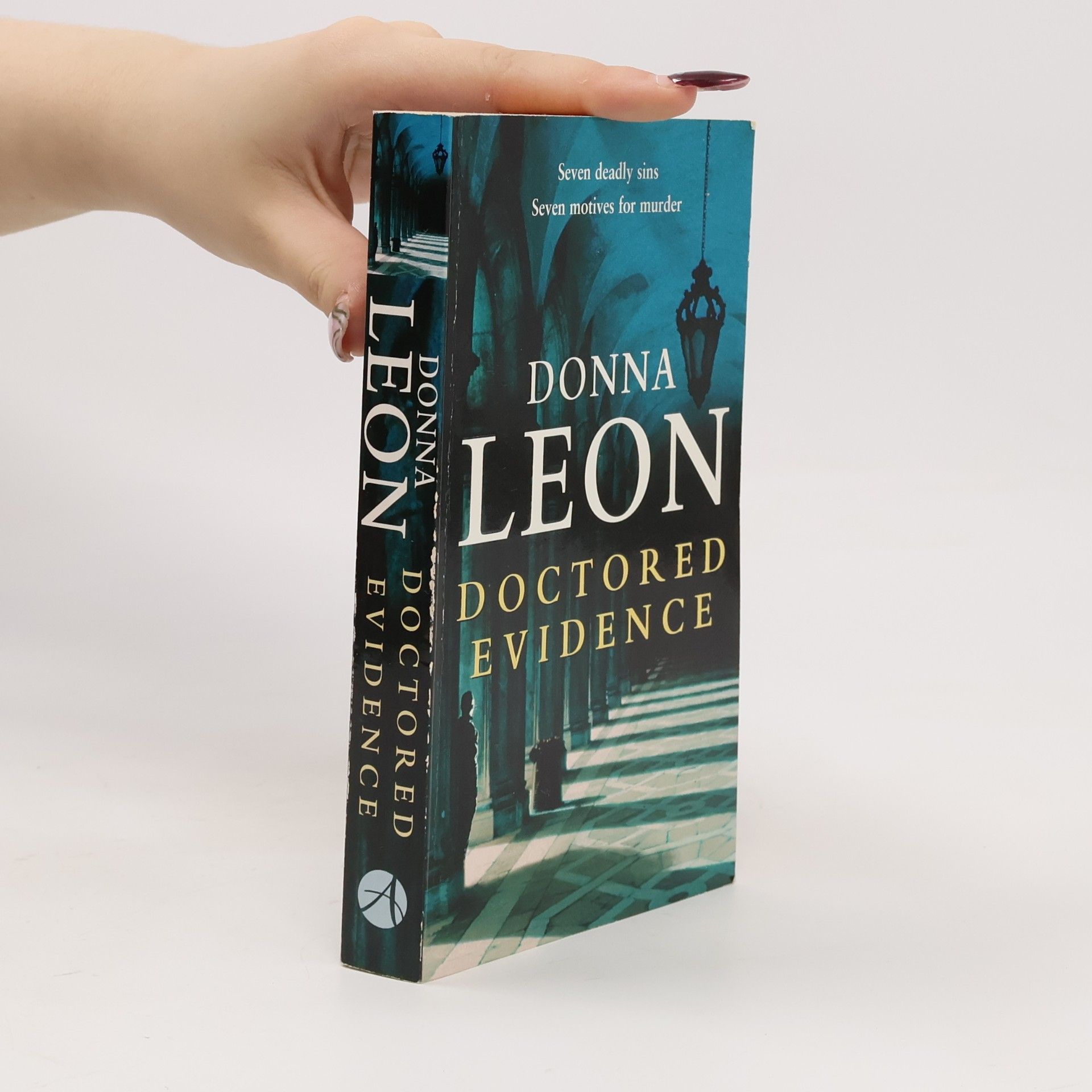 Donna Leon Doctored evidence