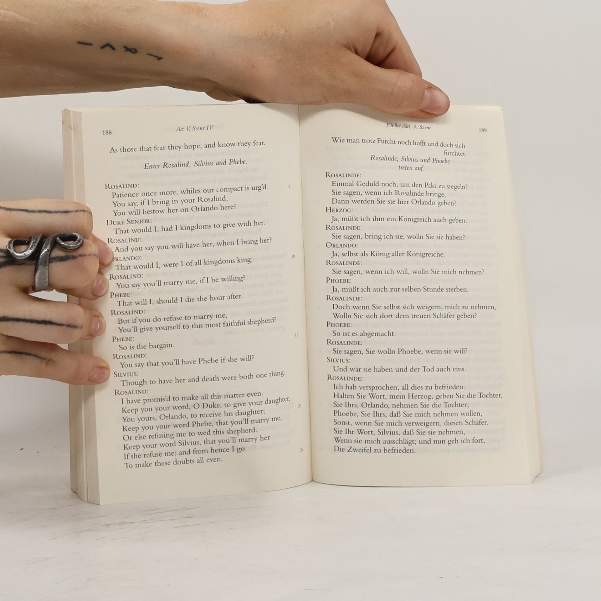 William Shakespeare Wie es euch gefällt, Engl.-Dtsch.. Zweispr. Ausg. Mit e. Essay v. Andreas Mahler