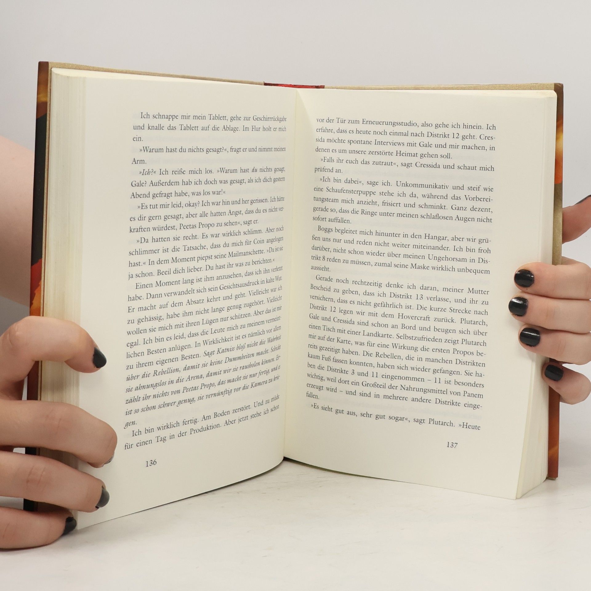 Suzanne Collins Die Tribute vom panem. Flammender Zorn