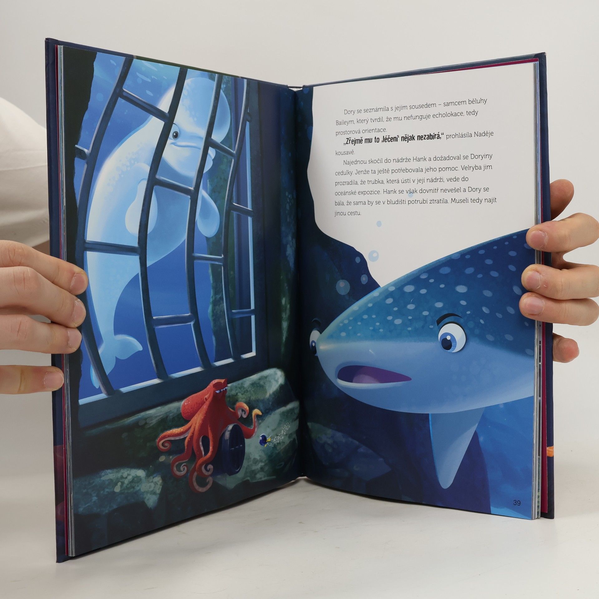 Walt Disney Hledá se Dory - Zlatá kniha