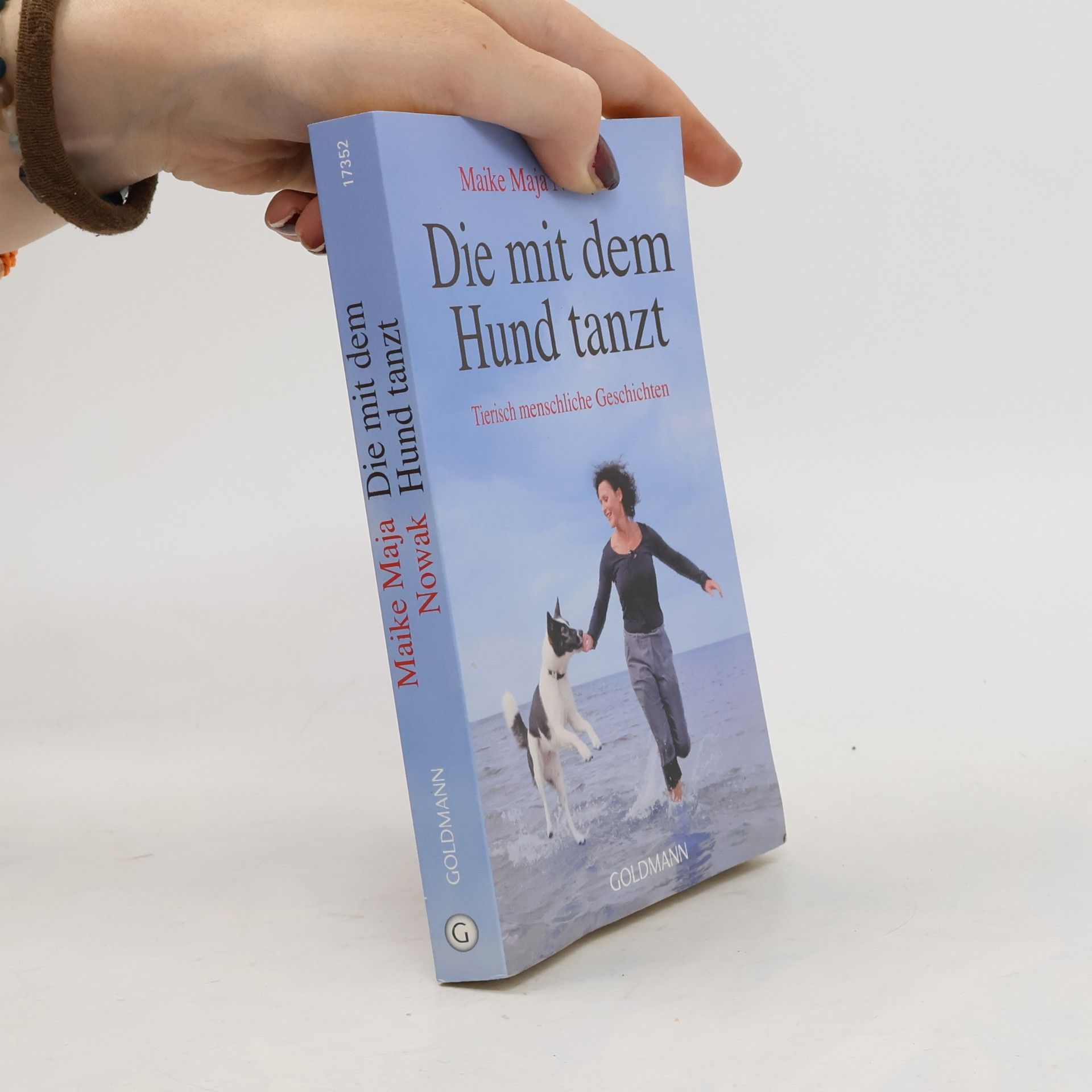 Maike Maja Nowak Die mit dem Hund tanzt