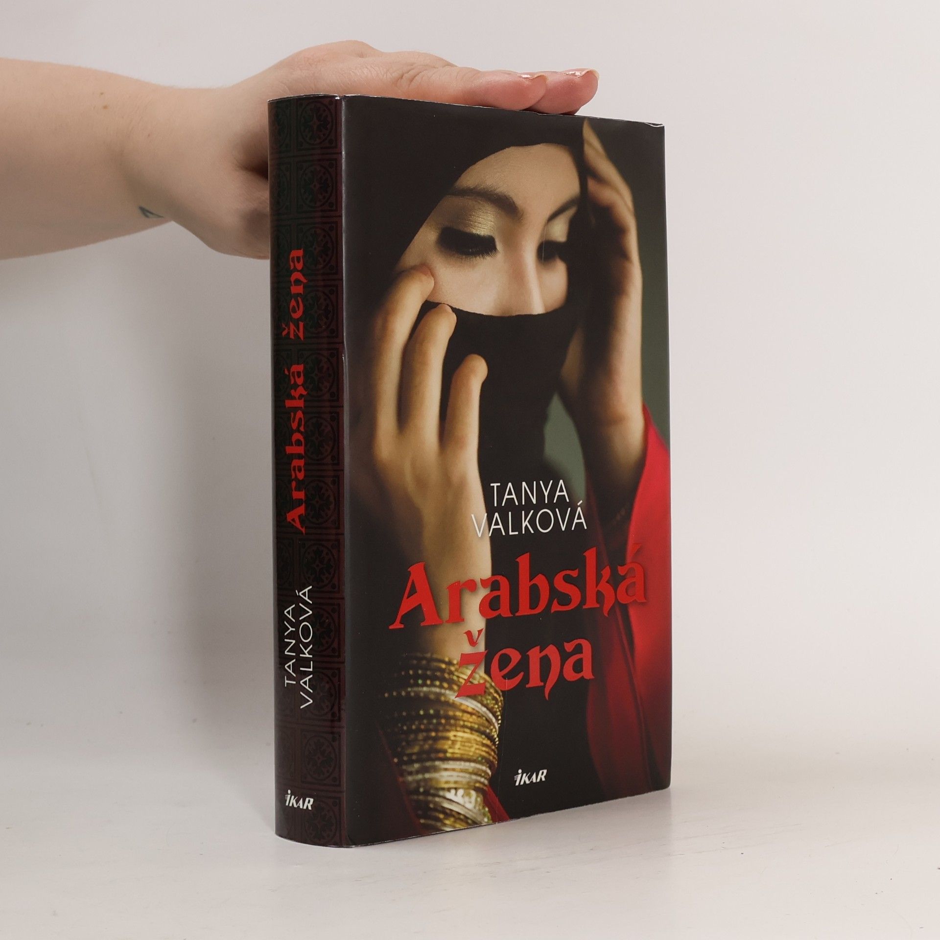 Tanya Valko Arabská žena