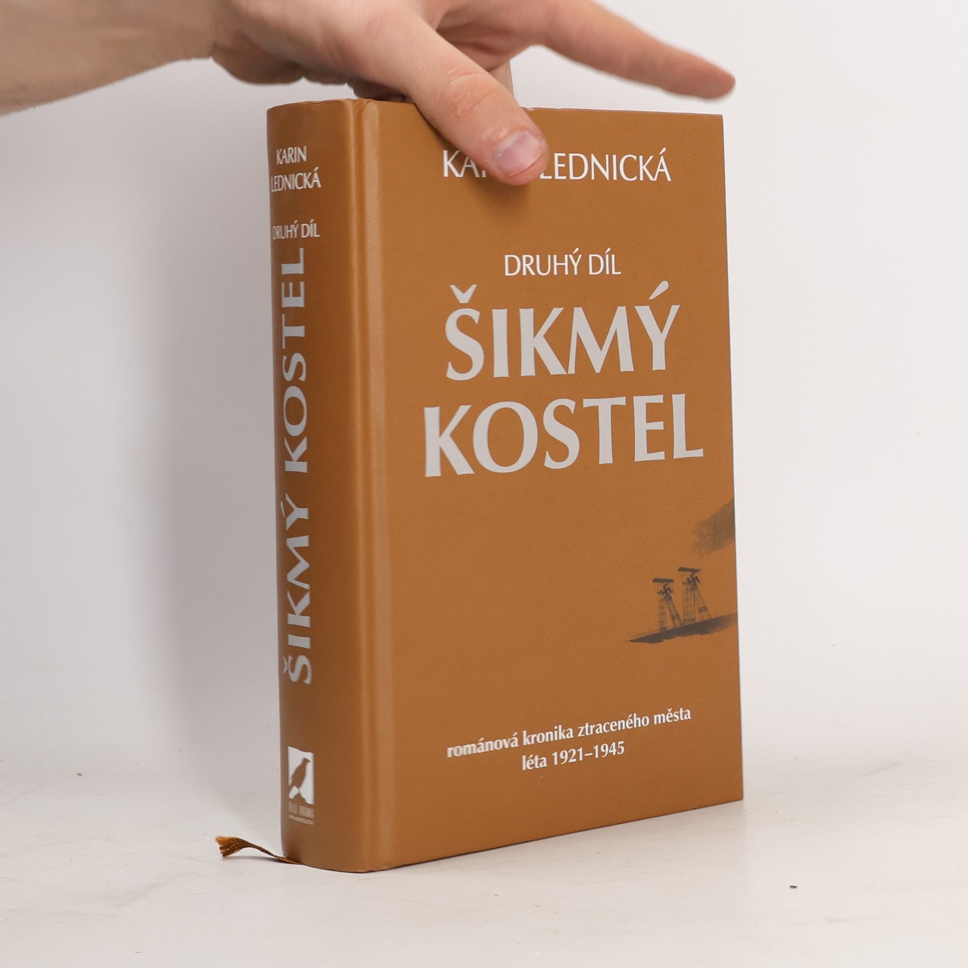 Karin Lednická Šikmý kostel 2