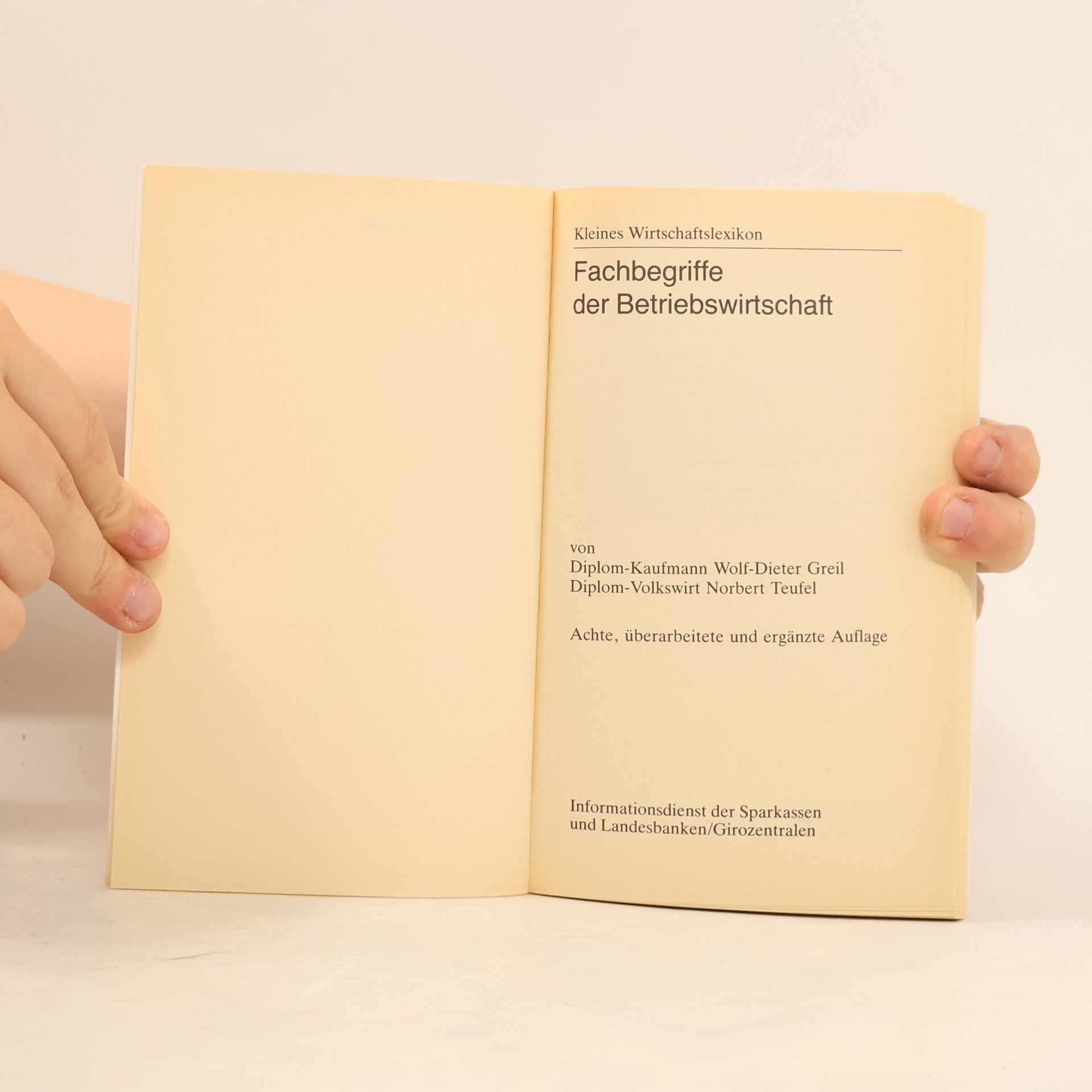 Various authors Fachbegriffe der Betriebswirtschaft