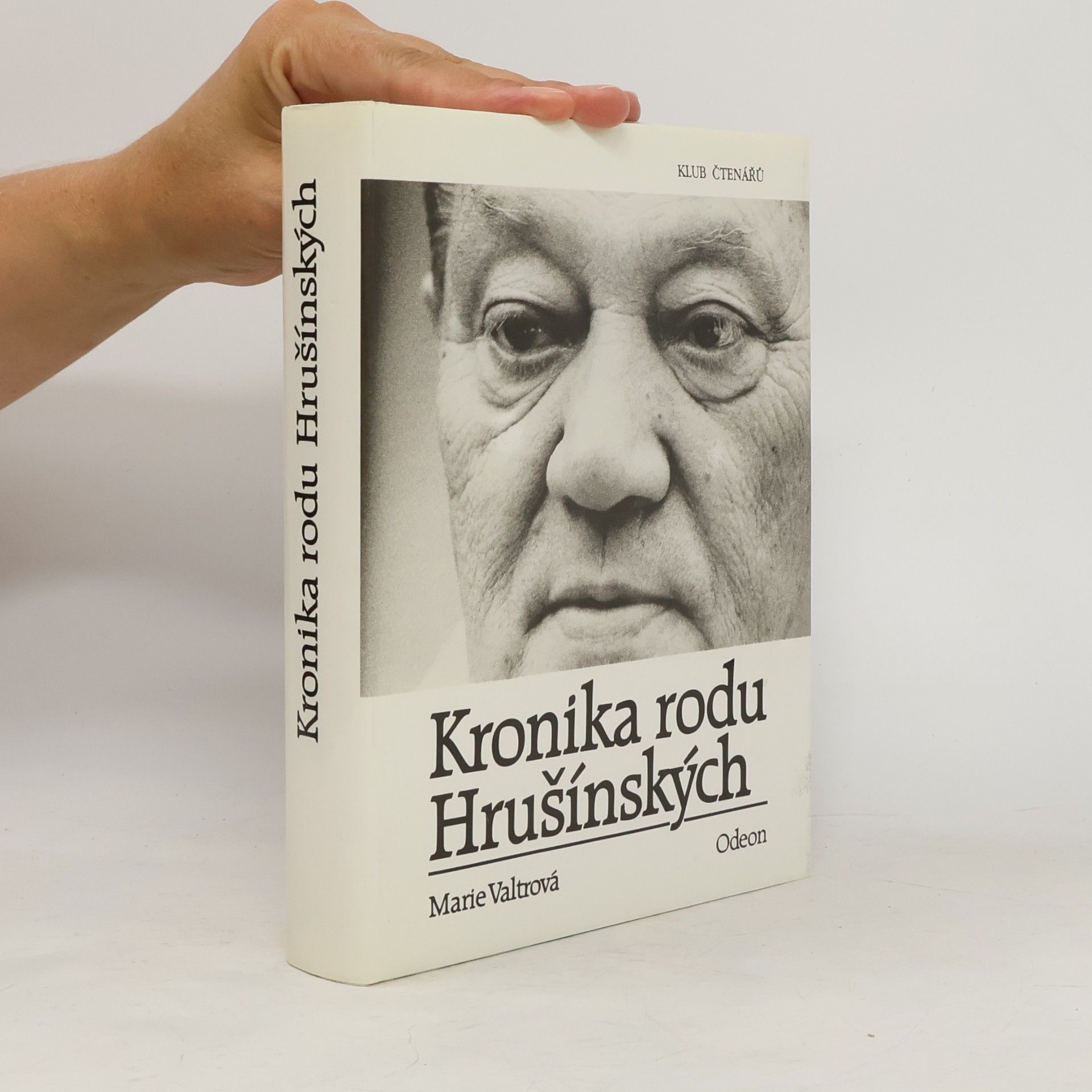 Marie Valtrová Kronika rodu Hrušínských