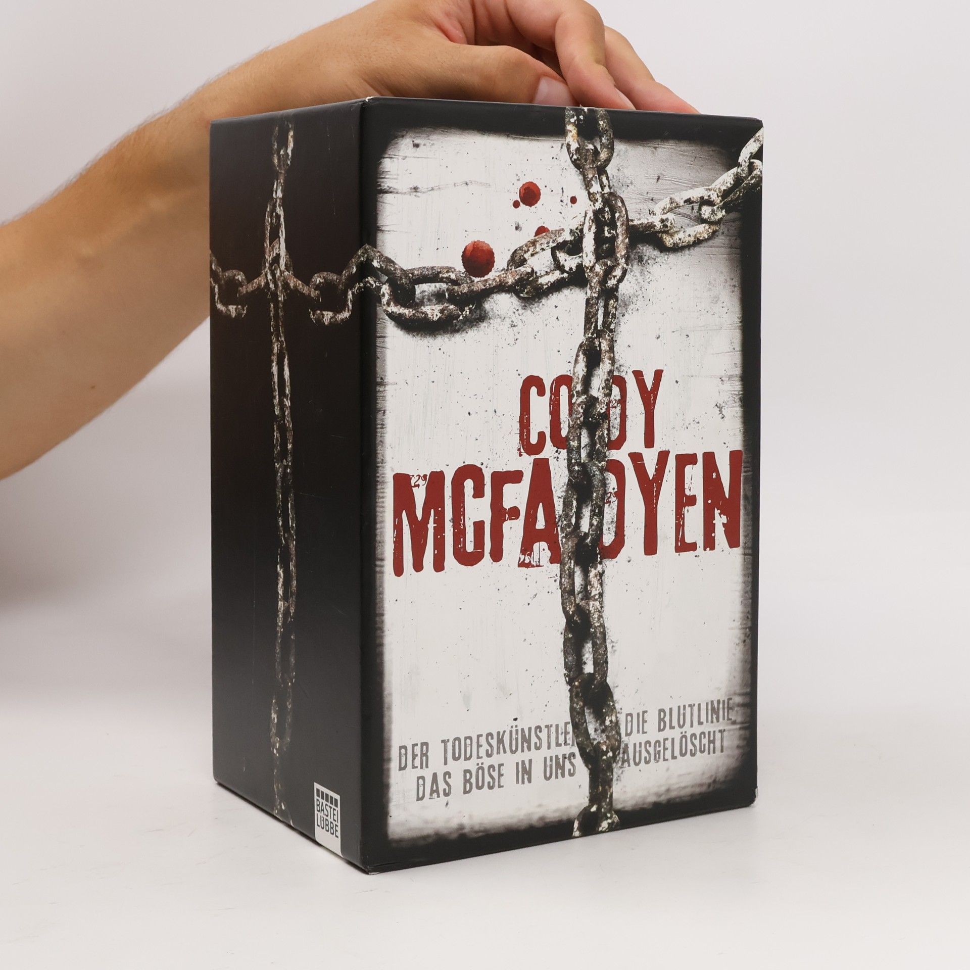 Cody McFadyen Cody McFadyen 1-4