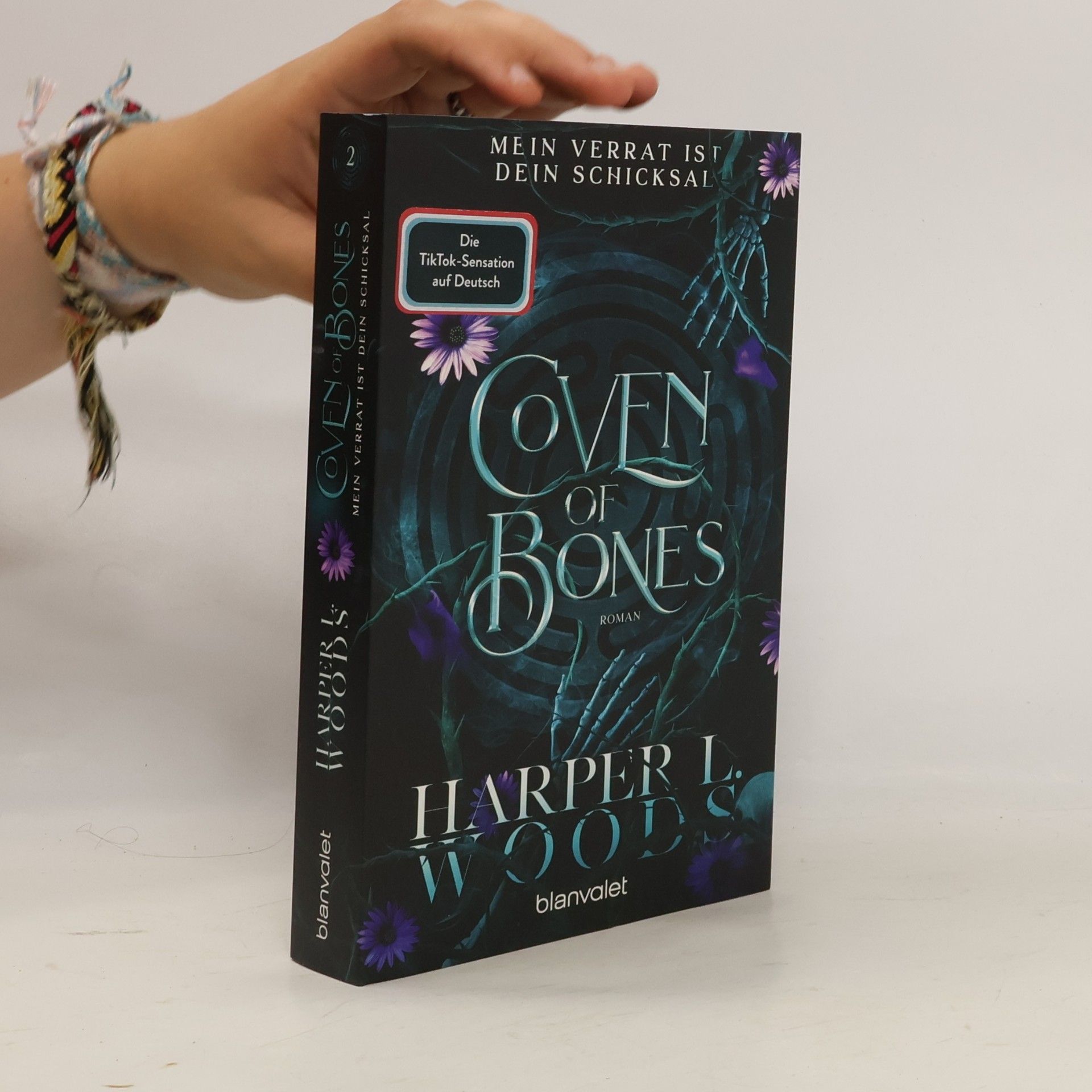 Harper L. Woods Coven of Bones. Mein Verrat ist dein Schicksal