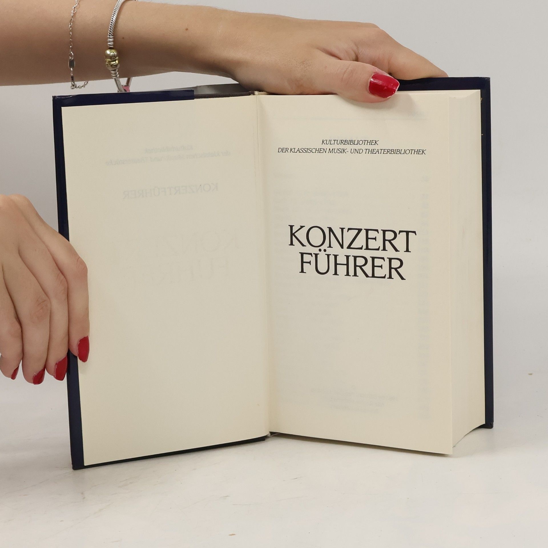 Kolektiv autorů Kulturbibliothek der klassischen Musik und Theaterstücke. Schauspiele. Opern und Operetten. Konzerte