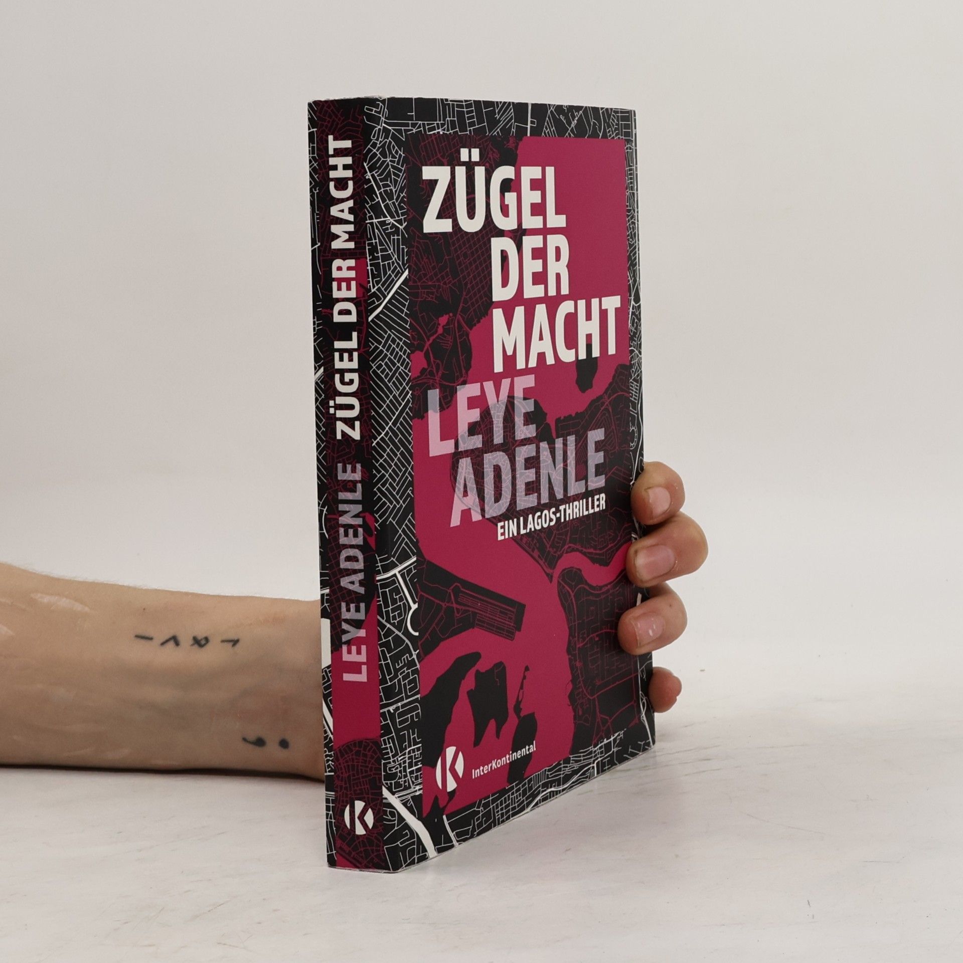 Leye Adenle Zügel der Macht
