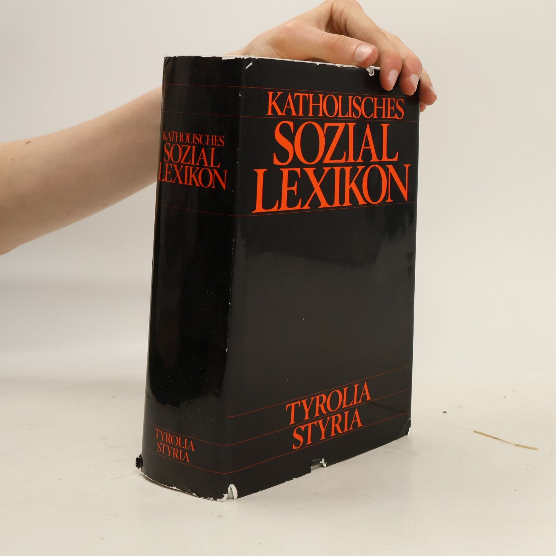 Kolektiv autorů Katholisches Soziallexikon