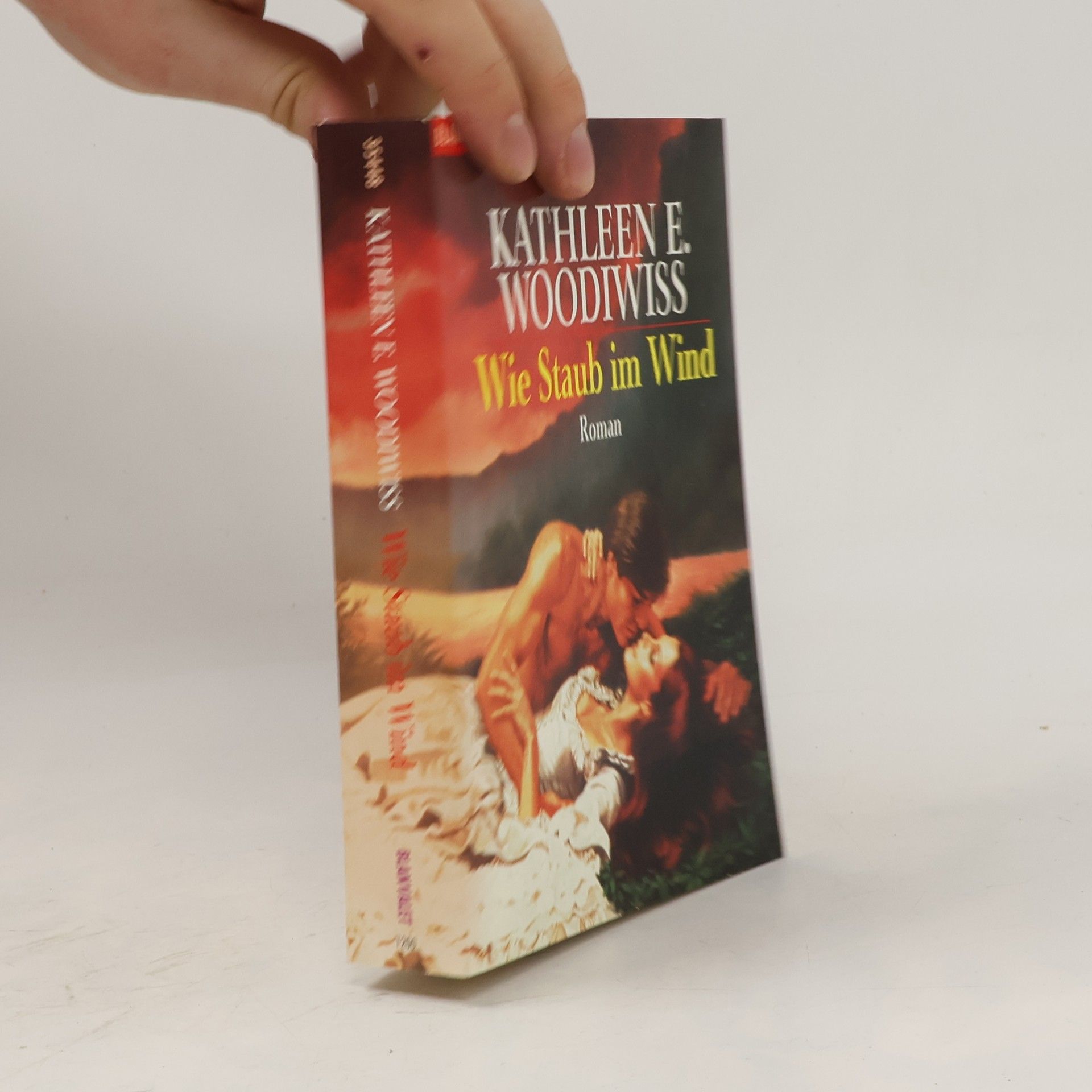 Kathleen E. Woodiwiss Wie Staub im Wind