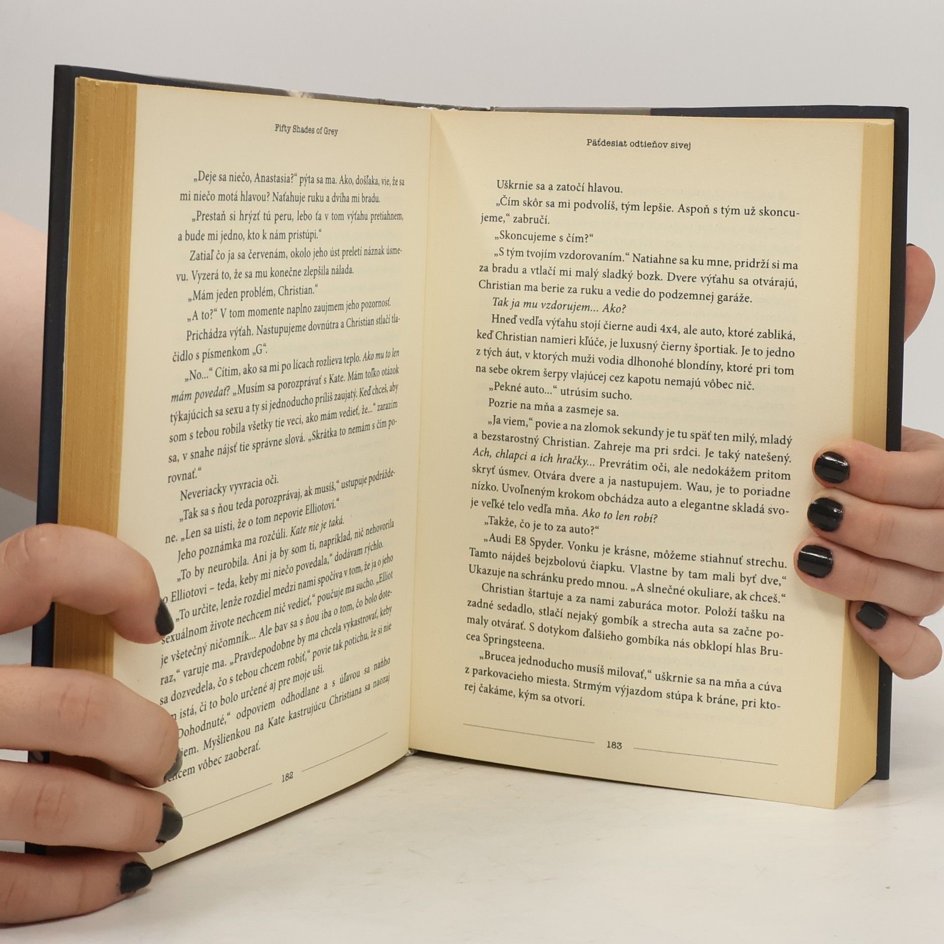 E L James Päťdesiat odtieňov sivej