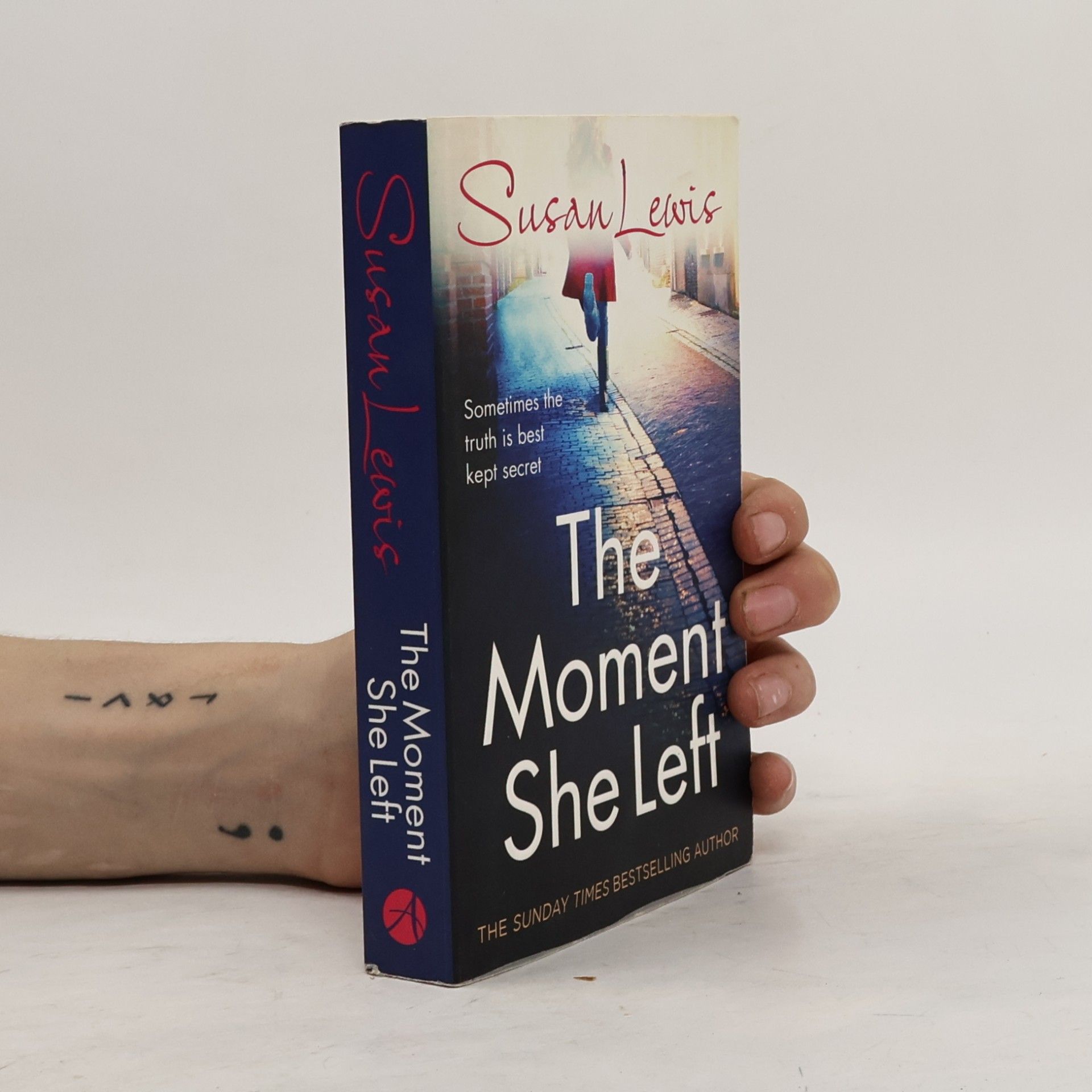 Susan Lewis The Moment She Left