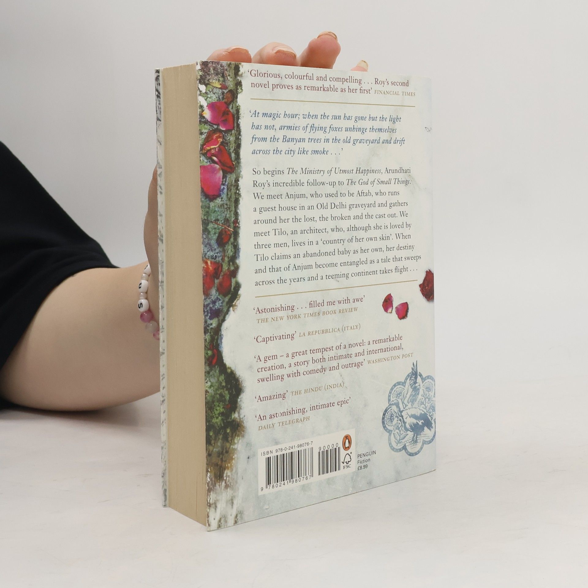 Arundhati Roy The Ministry of Utmost Happiness