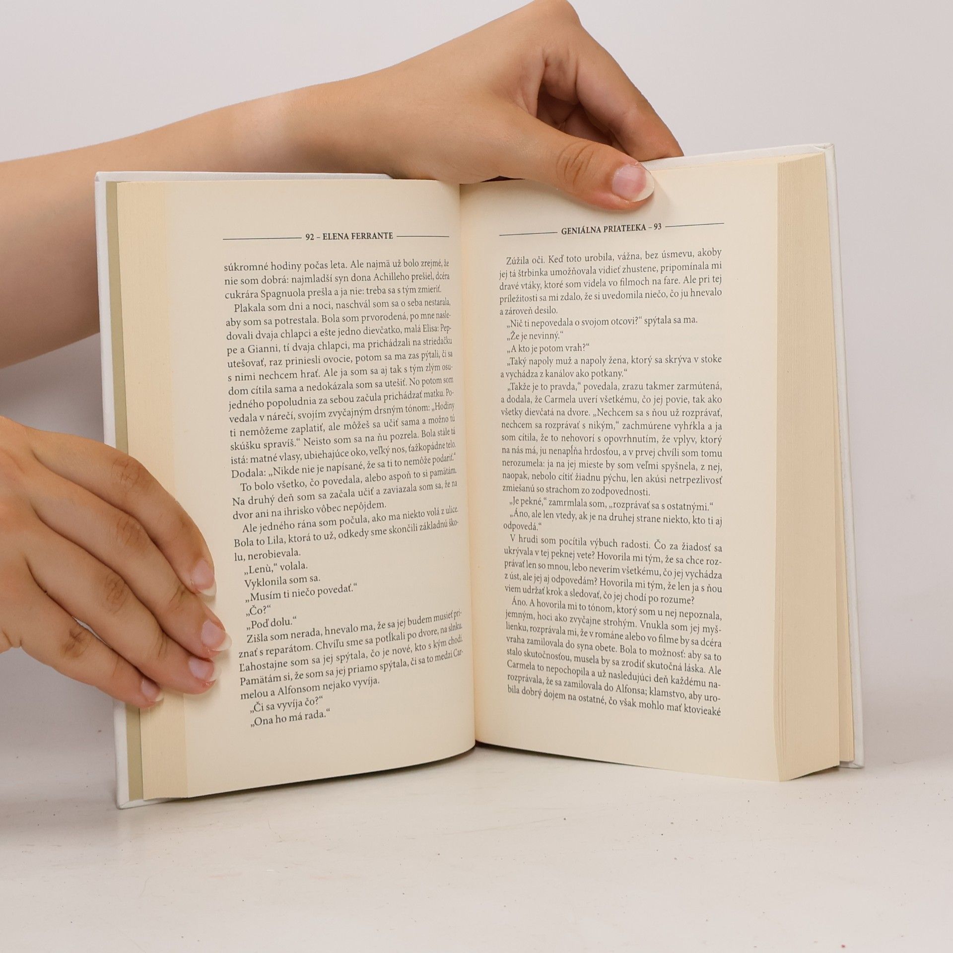 Elena Ferrante Geniálna priateľka