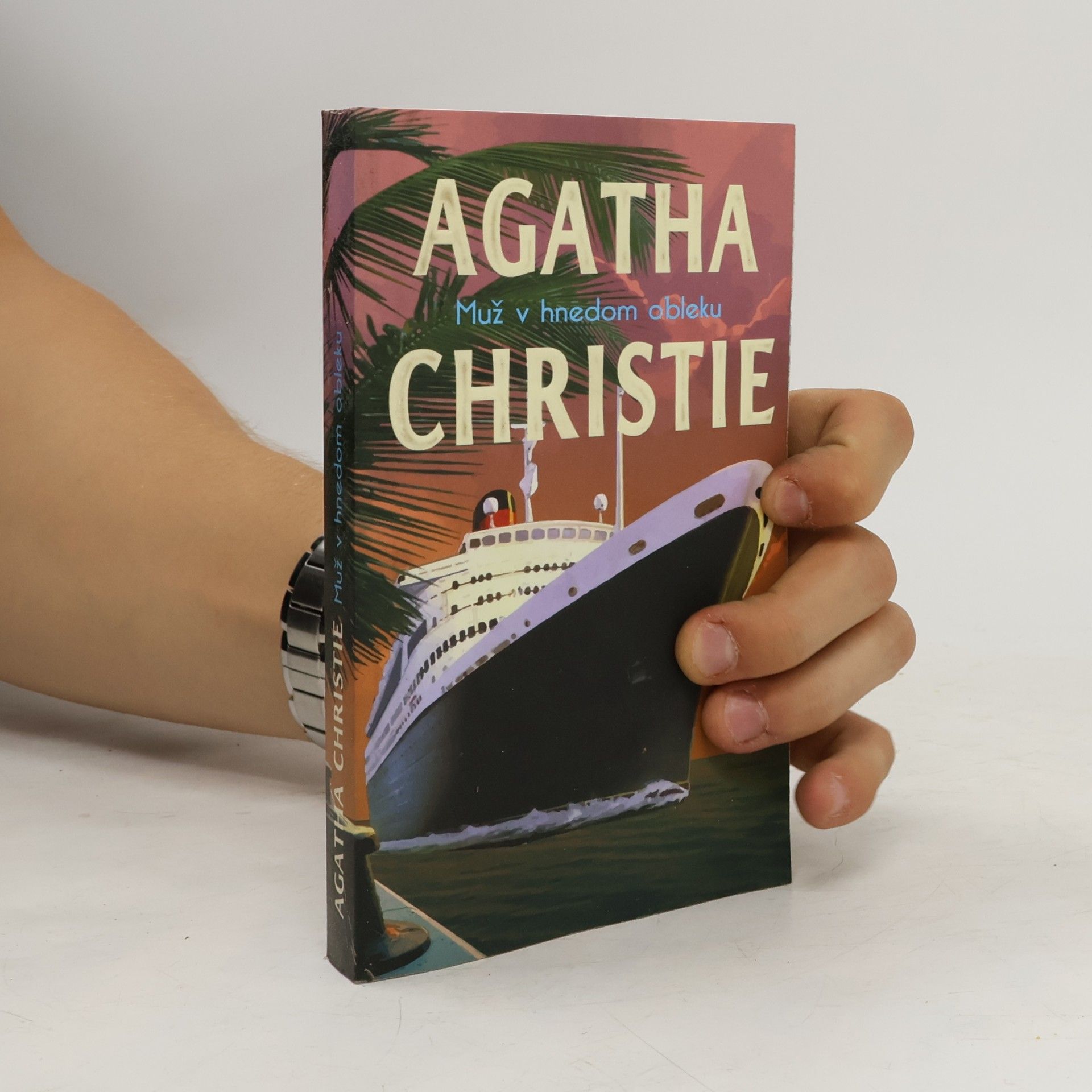 Agatha Christie Muž v hnedom obleku
