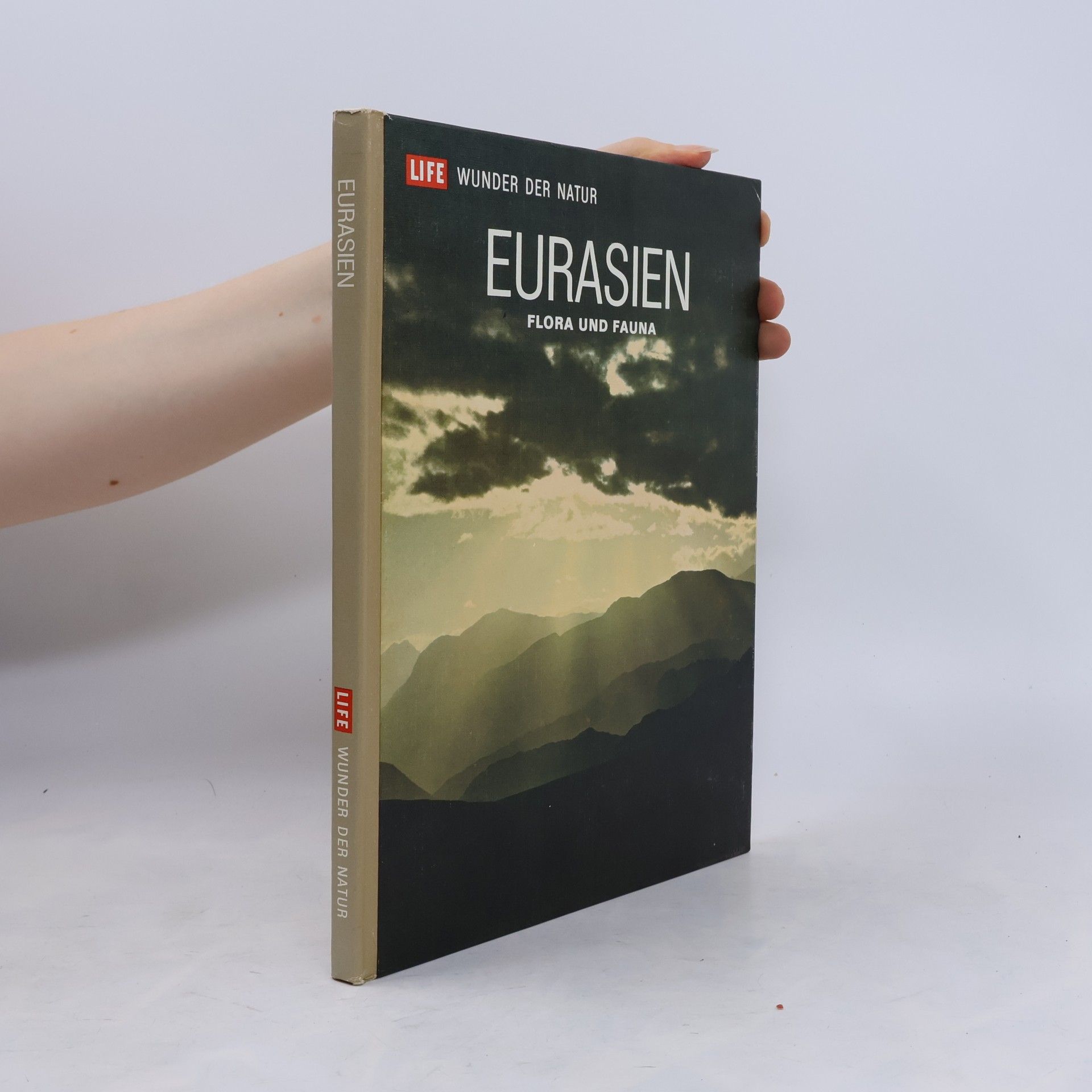 François Bourlière Eurasien. Flora und Fauna