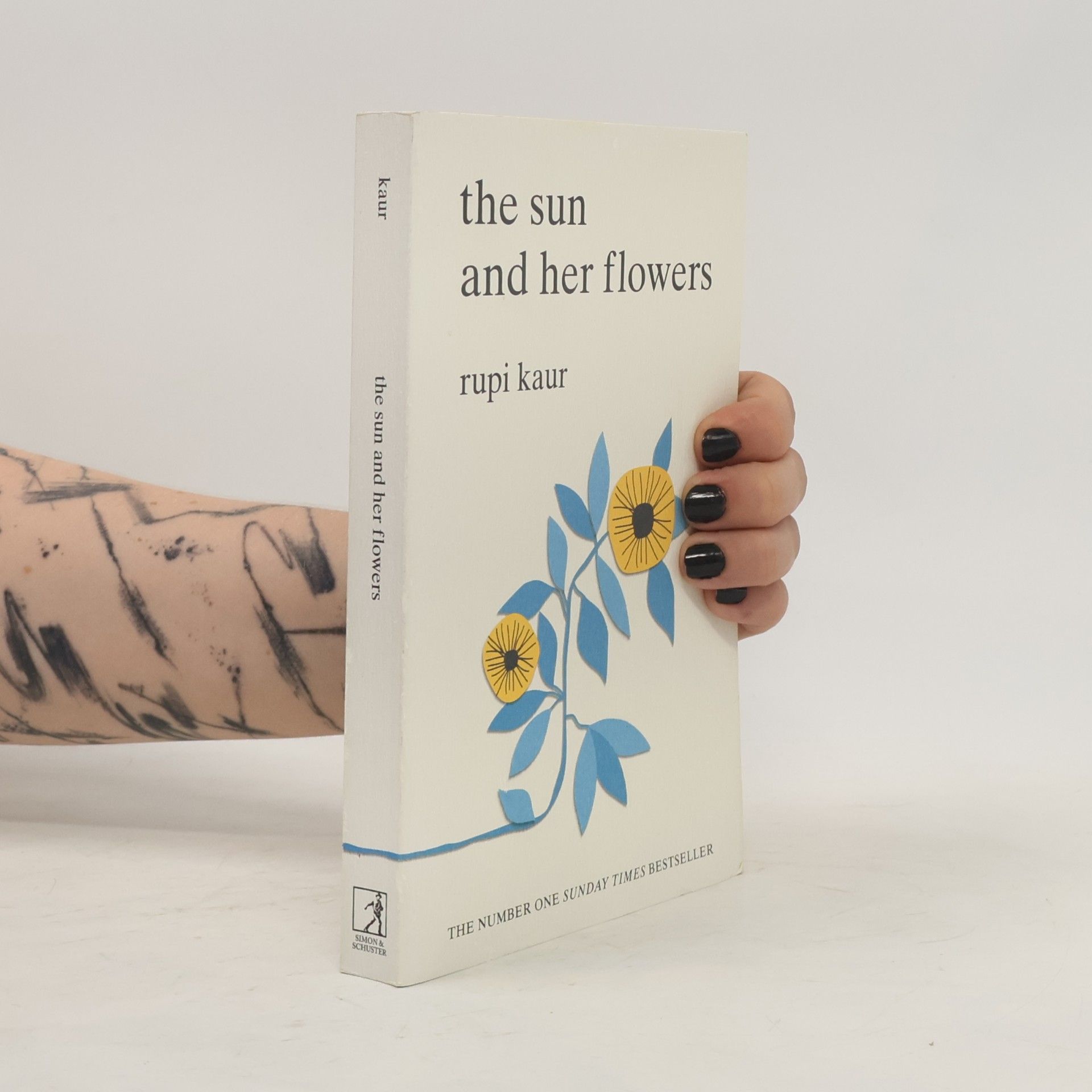 Rupi Kaur The Sun And Her Flowers