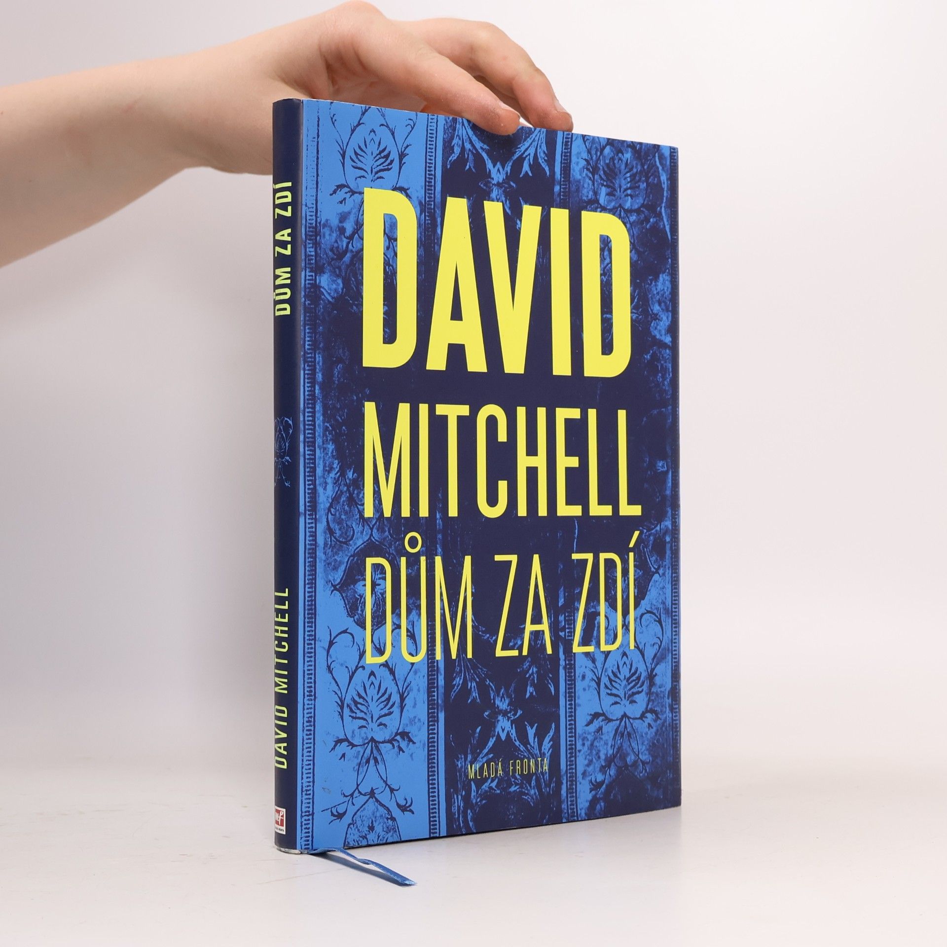 David Mitchell Dům za zdí