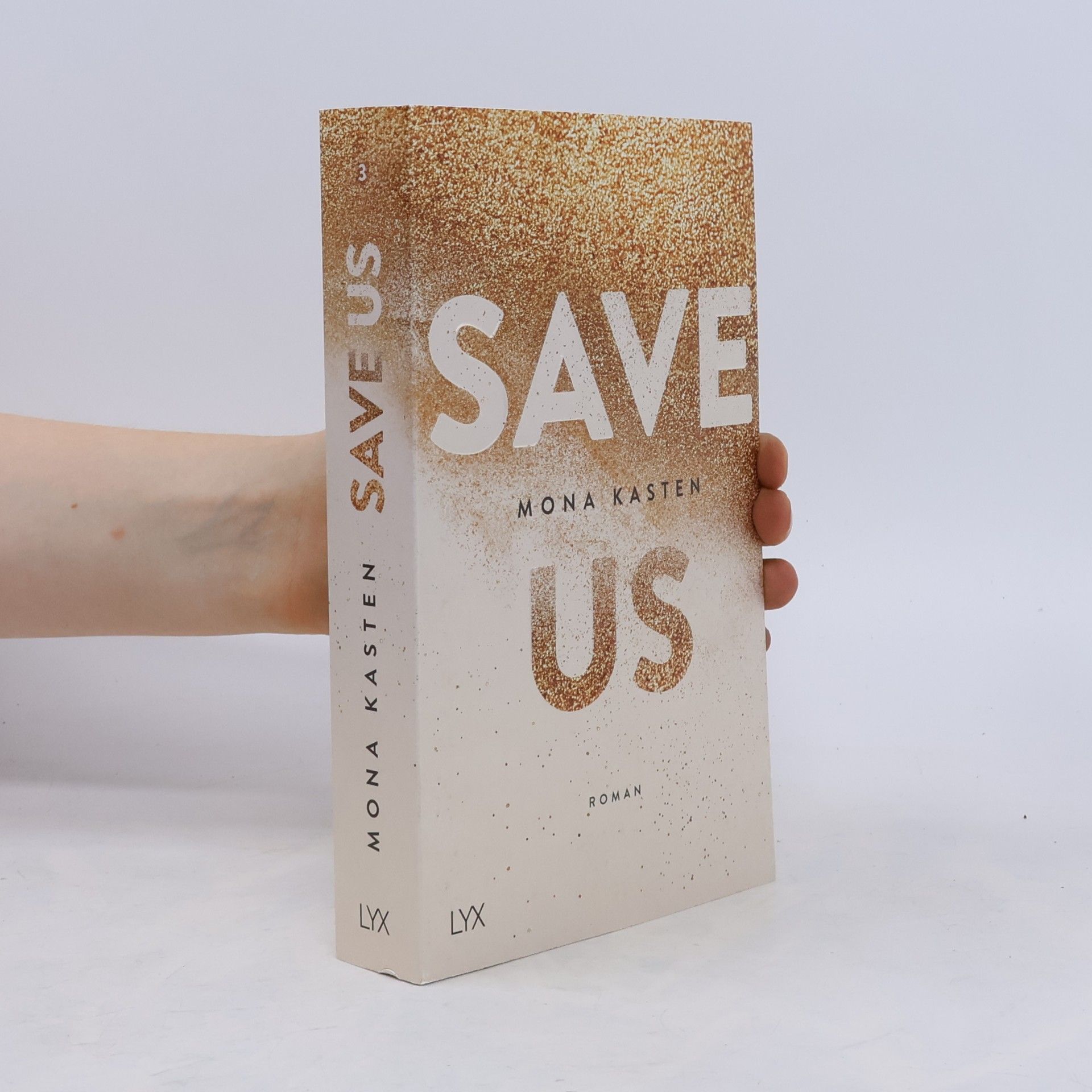 Mona Kasten Save us