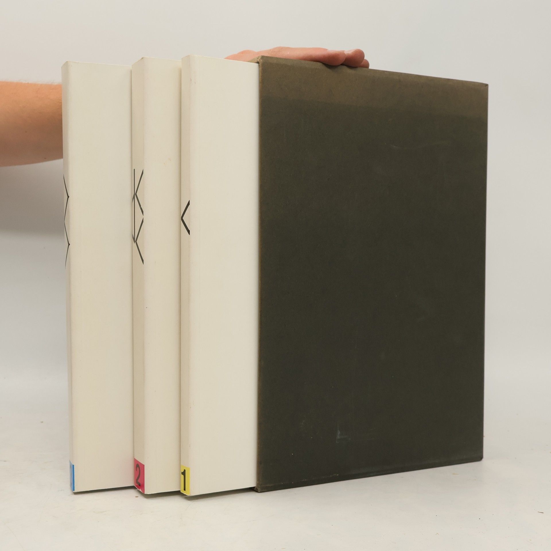 Collectif d'auteurs Ausstellungskatalog zur Documenta 8. Band I-III Katalog Künstlerbuch