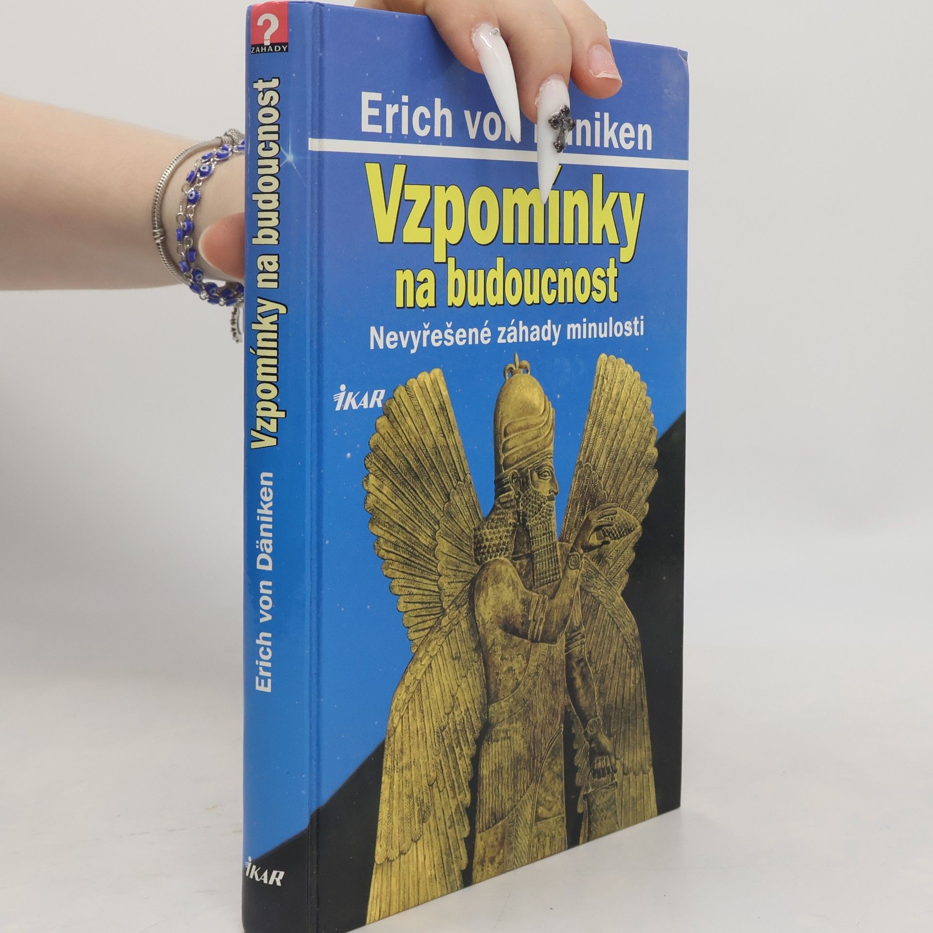 Erich von Däniken Vzpomínky na budoucnost