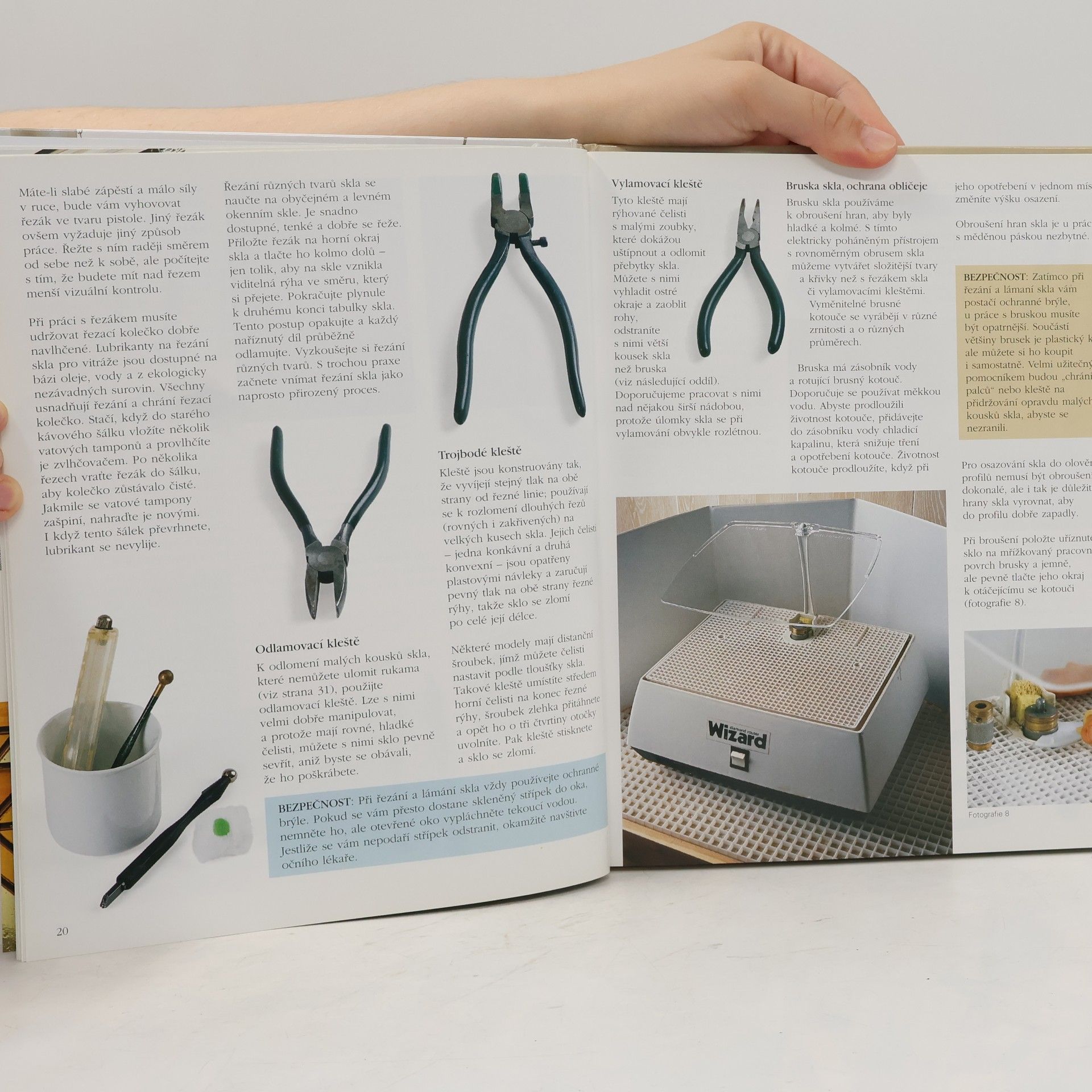 Christine Kellmann Stevenson Vitráže. Moderní design a jednoduché techniky