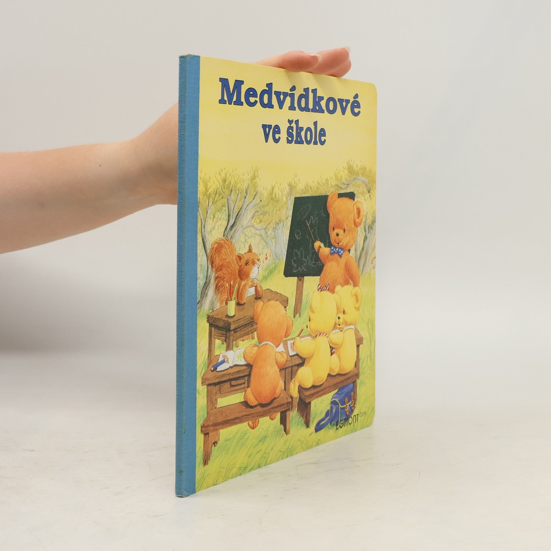 Medvídkové ve škole