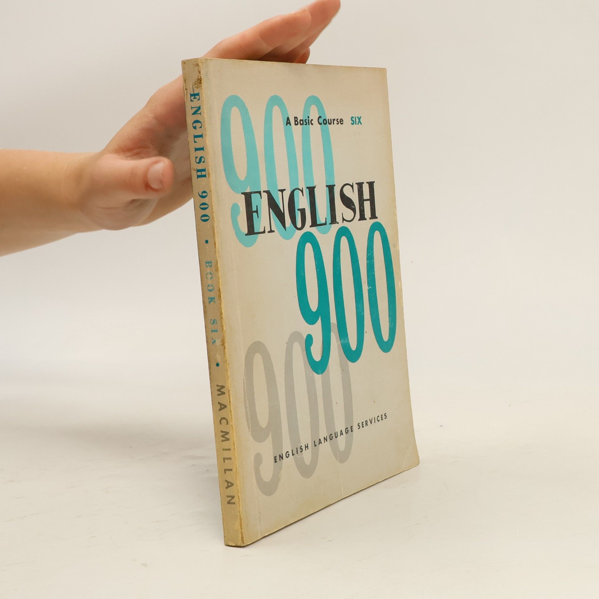 Kolektiv autorů English 900