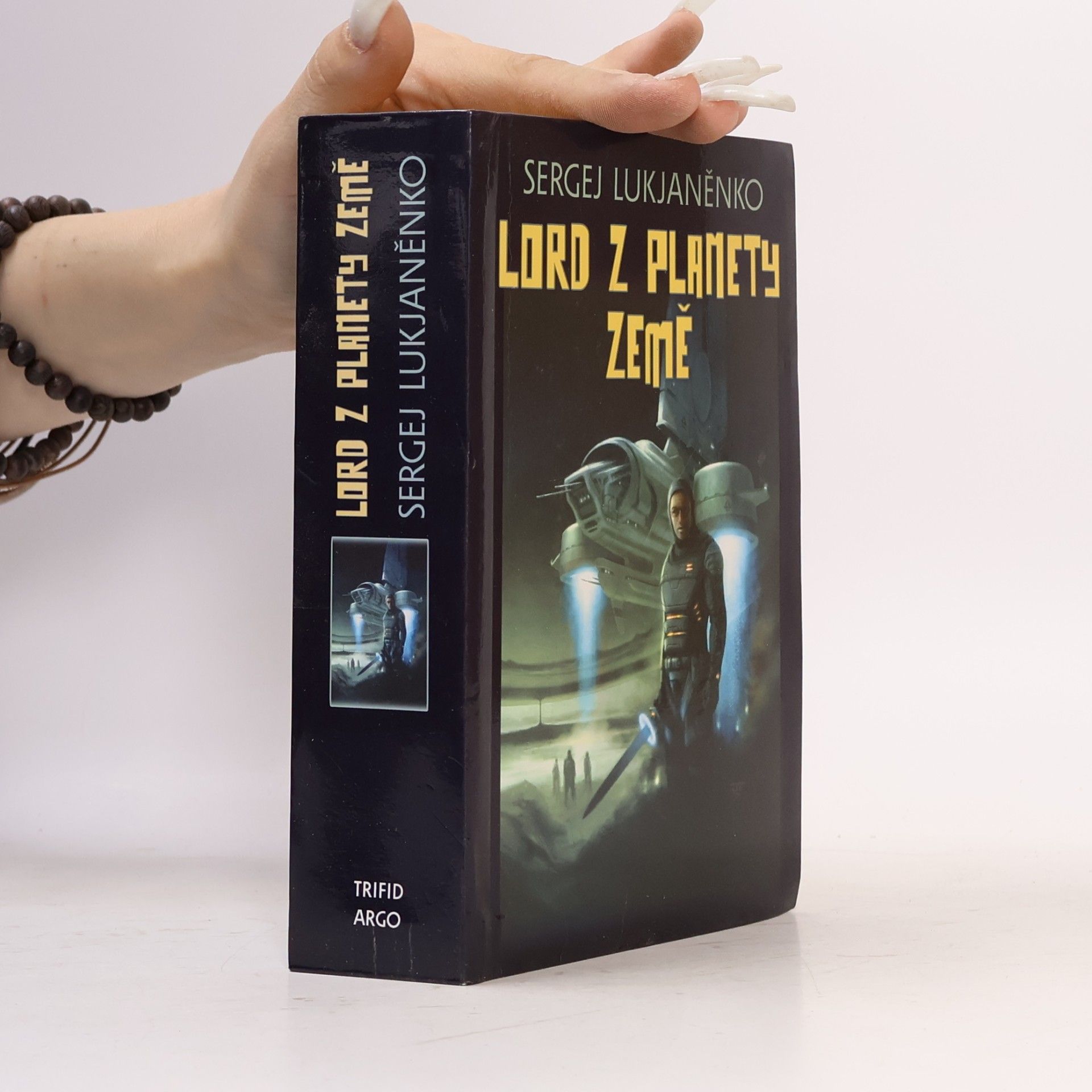 Sergei Vasil'evich Lukyanenko Lord z planety Země