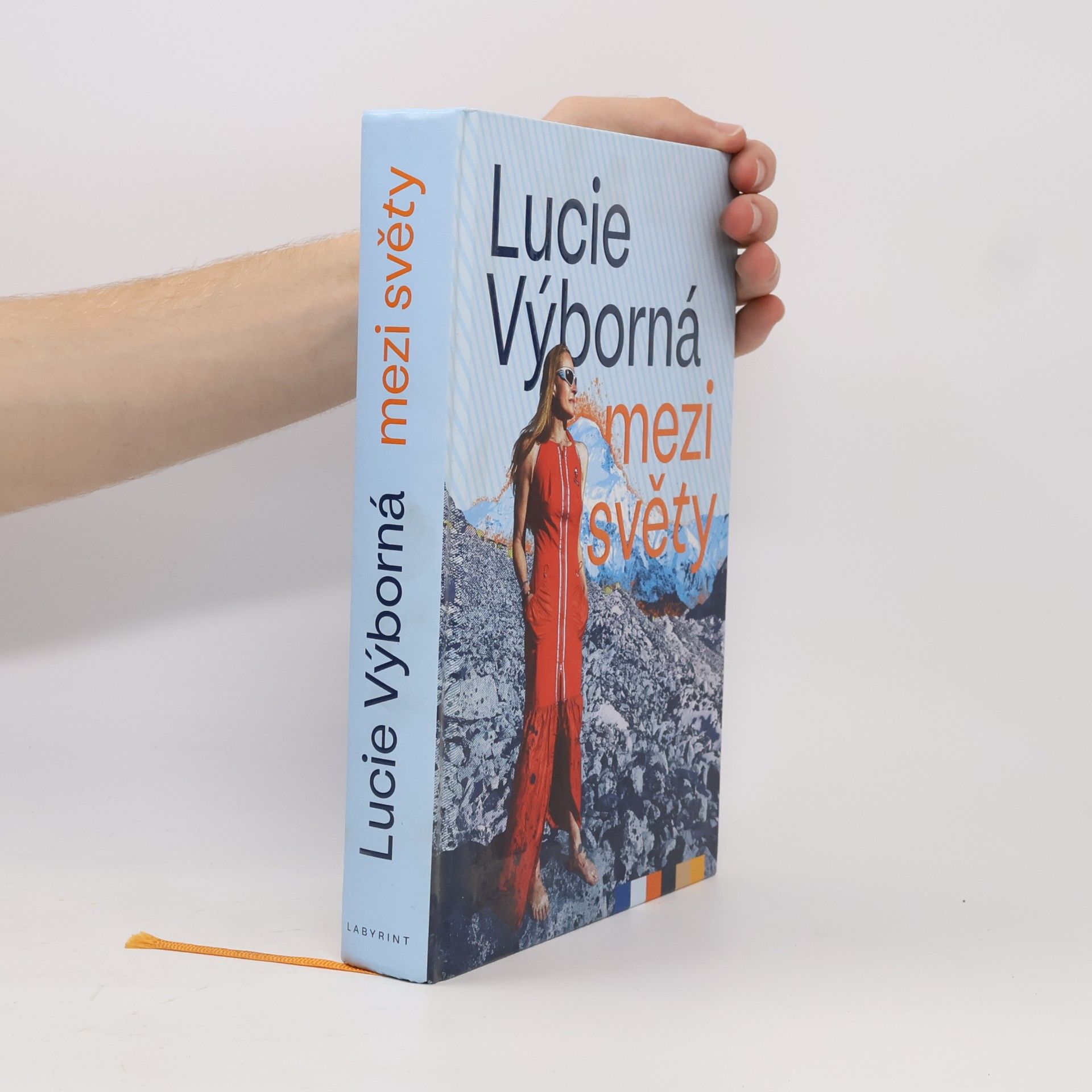 Lucie Výborná Mezi světy