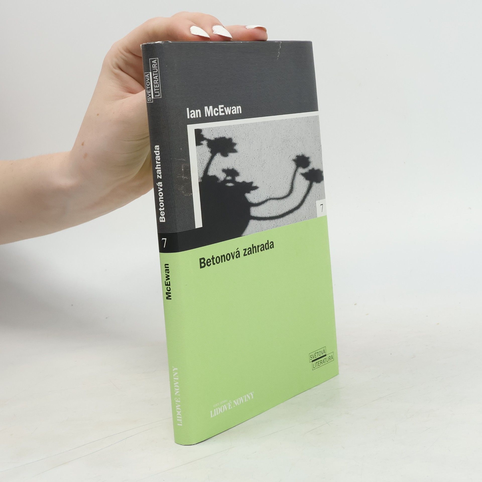 Ian McEwan Betonová zahrada