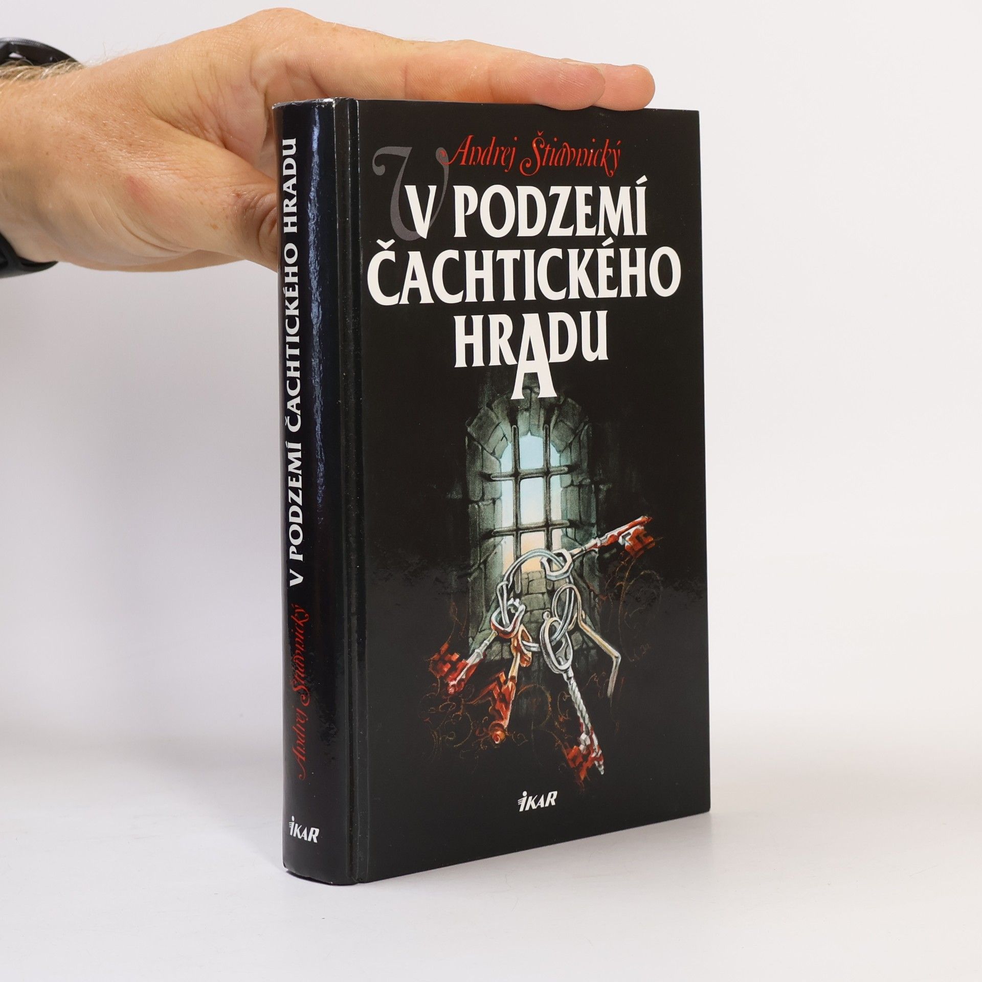 V podzemí Čachtického hradu 1. díl