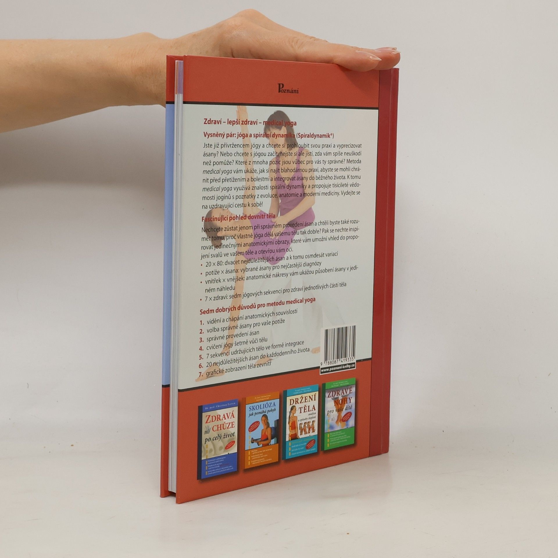 Various authors Medical yoga. Anatomicky správné cvičení