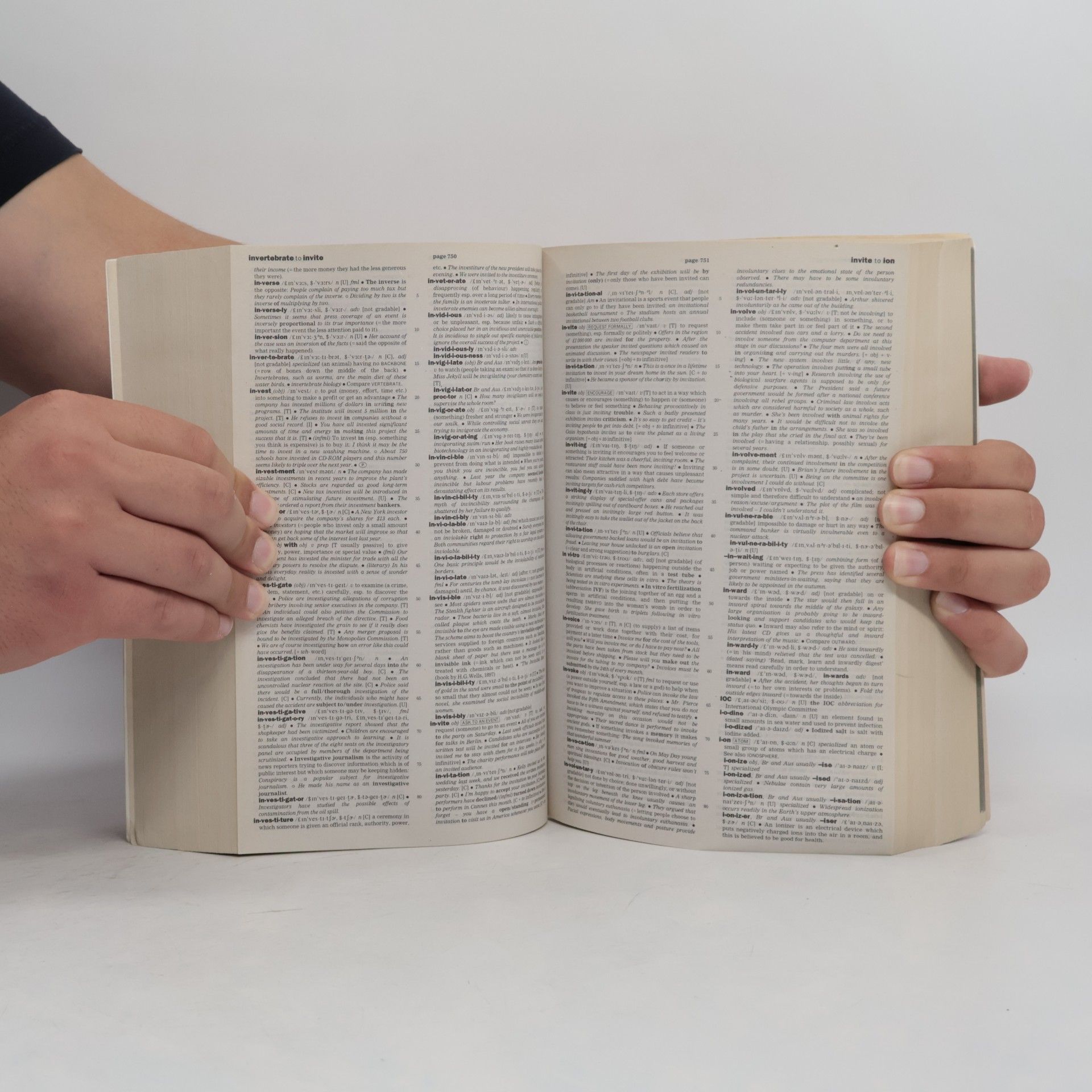 Various authors Cambridge international dictionary of english
