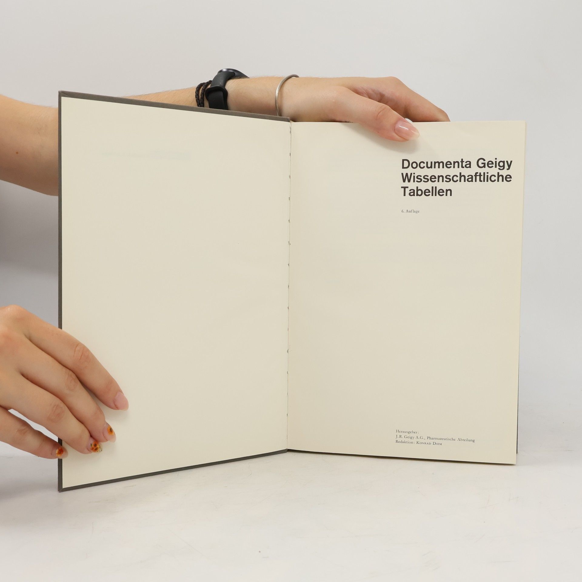 Collectif d'auteurs Documenta Geigy Wissenschaftliche Tabellen