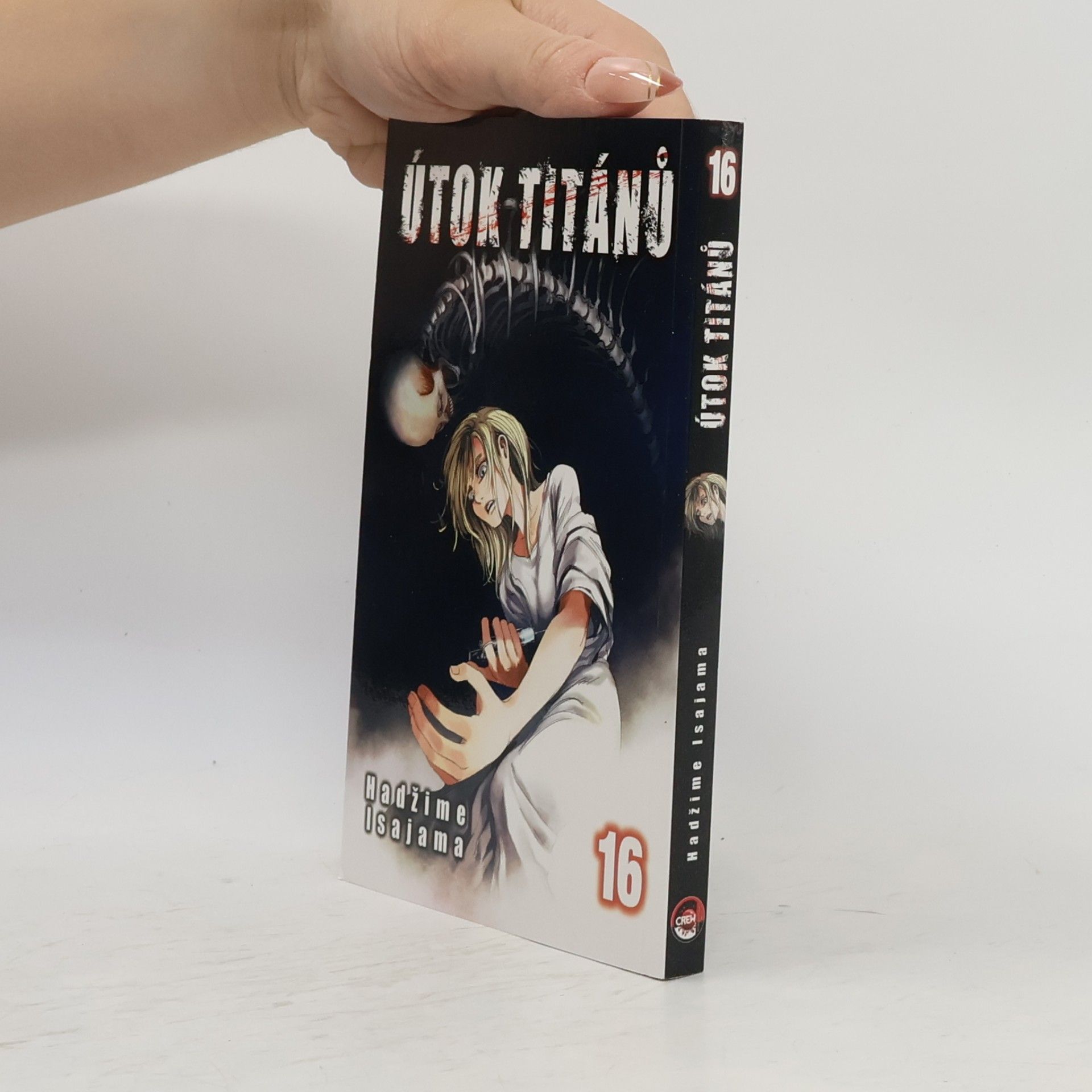Hajime Isayama Útok titánů 16