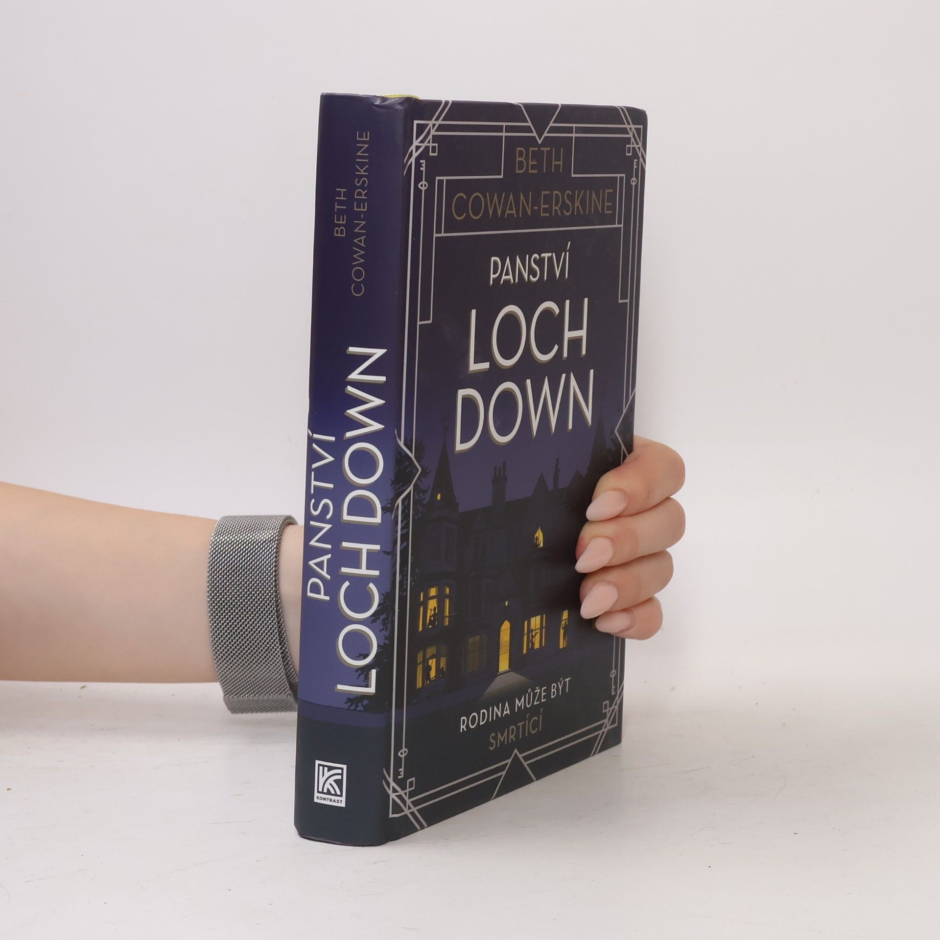Beth CowanErskine Panství Loch Down
