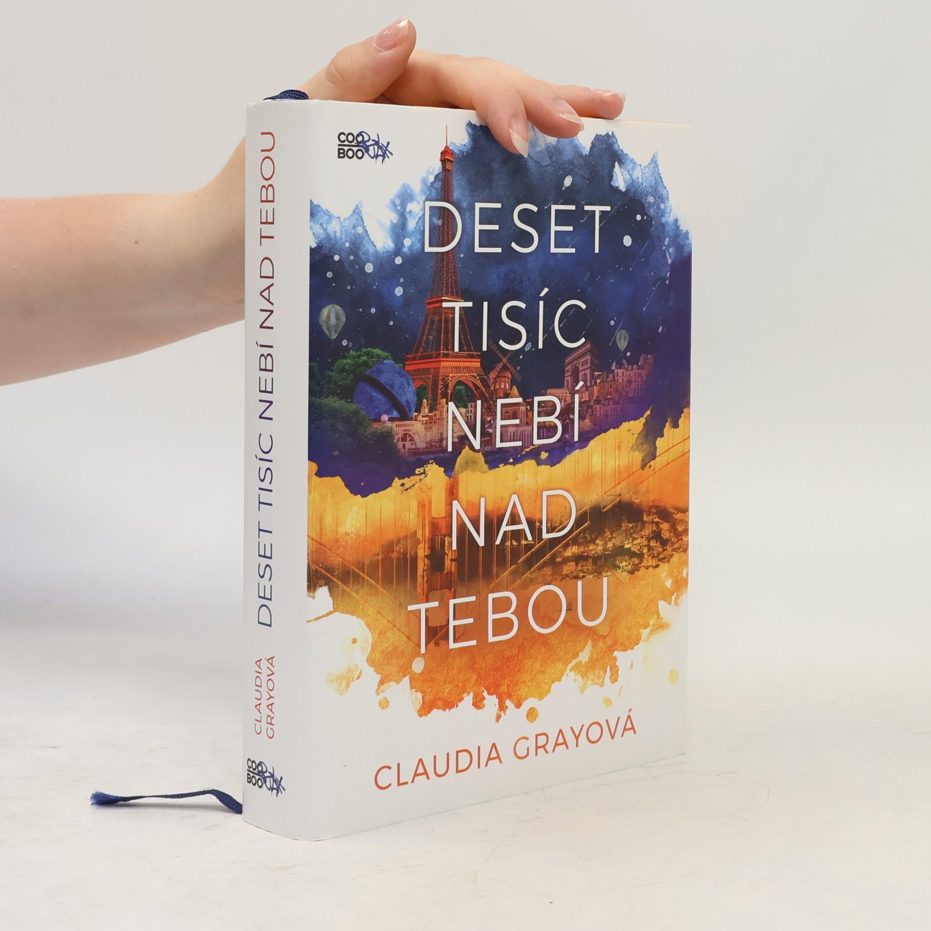Claudia Gray Deset tisíc nebí nad tebou