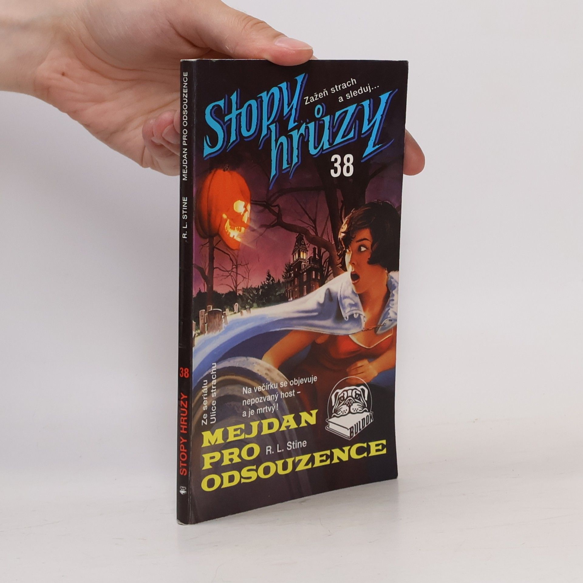 R. L. Stine Mejdan pro odsouzence. Stopy hrůzy 38