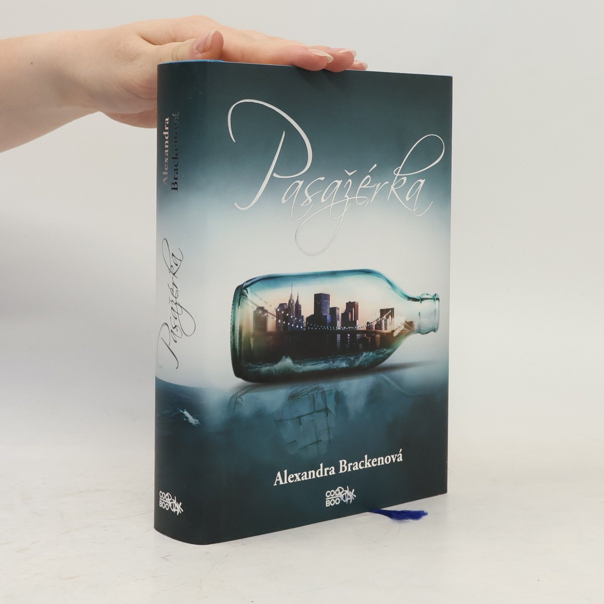 Alexandra Bracken Pasažérka